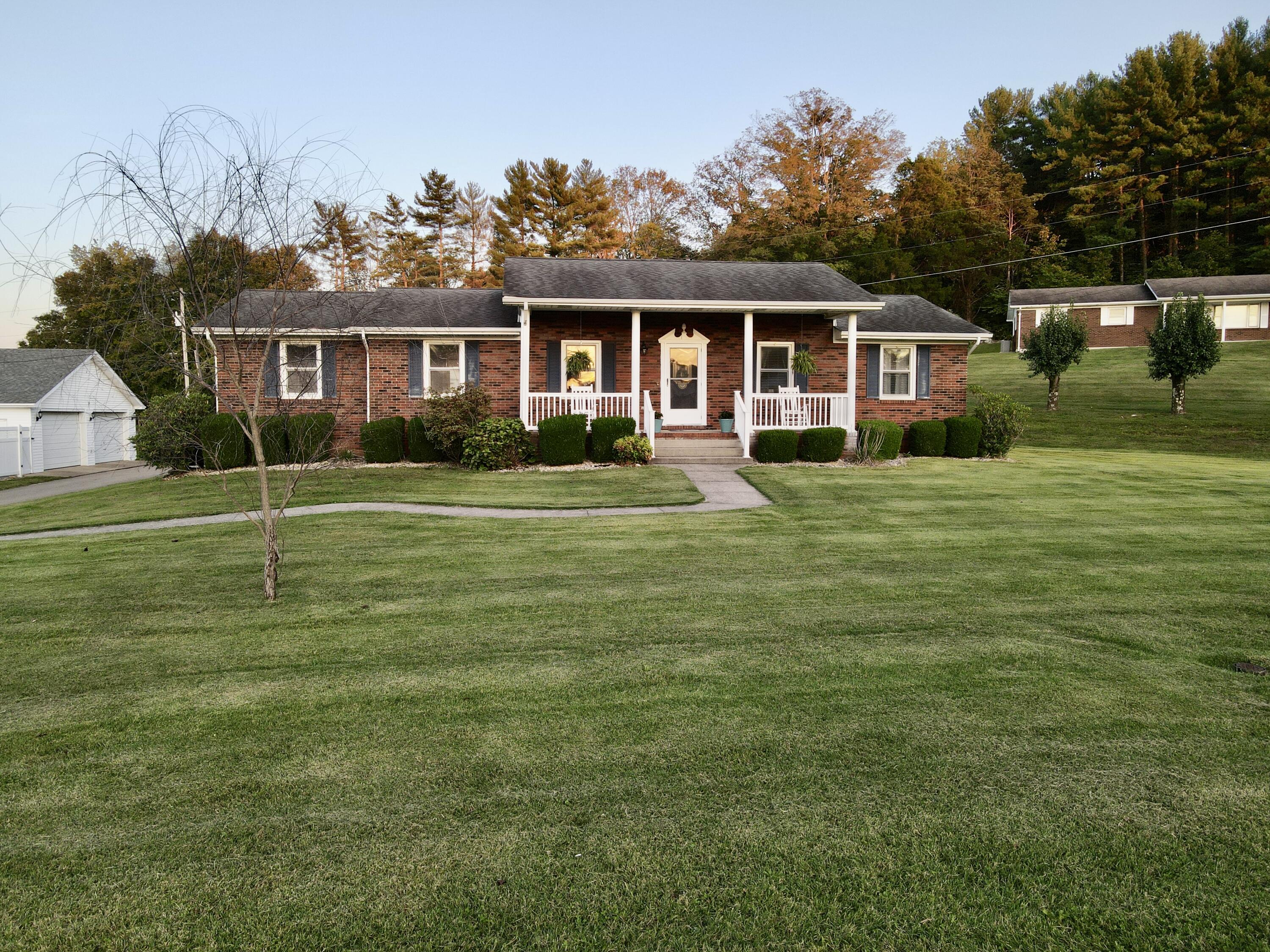 207 Maretburg Road Property Photo 5