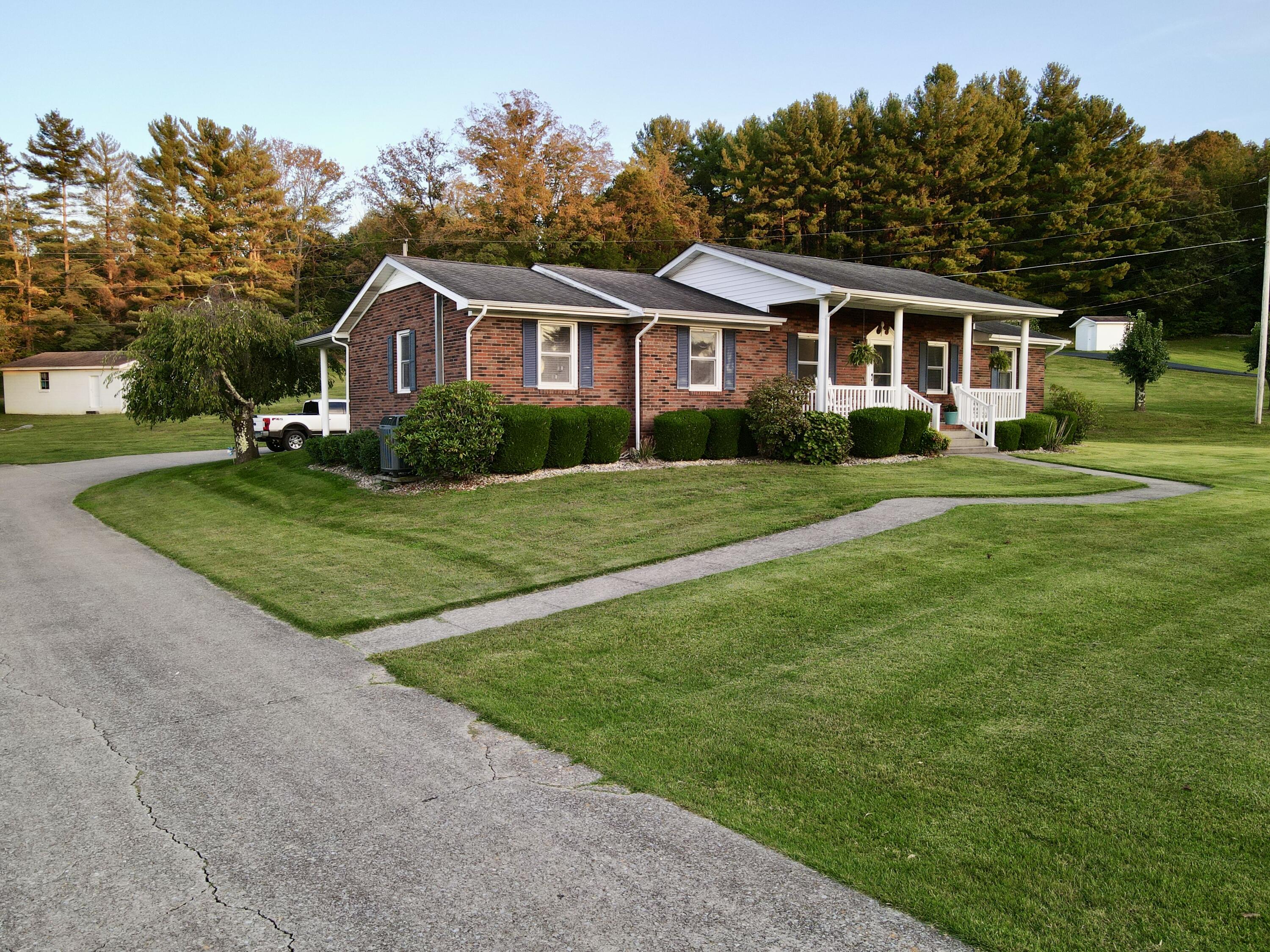 207 Maretburg Road Property Photo 6