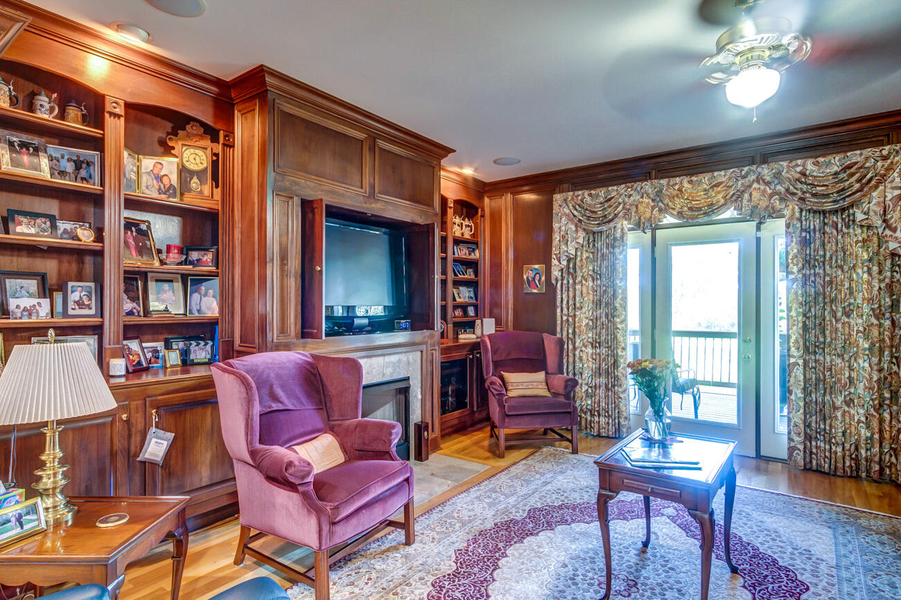 114 Bethpage Path Property Photo 18