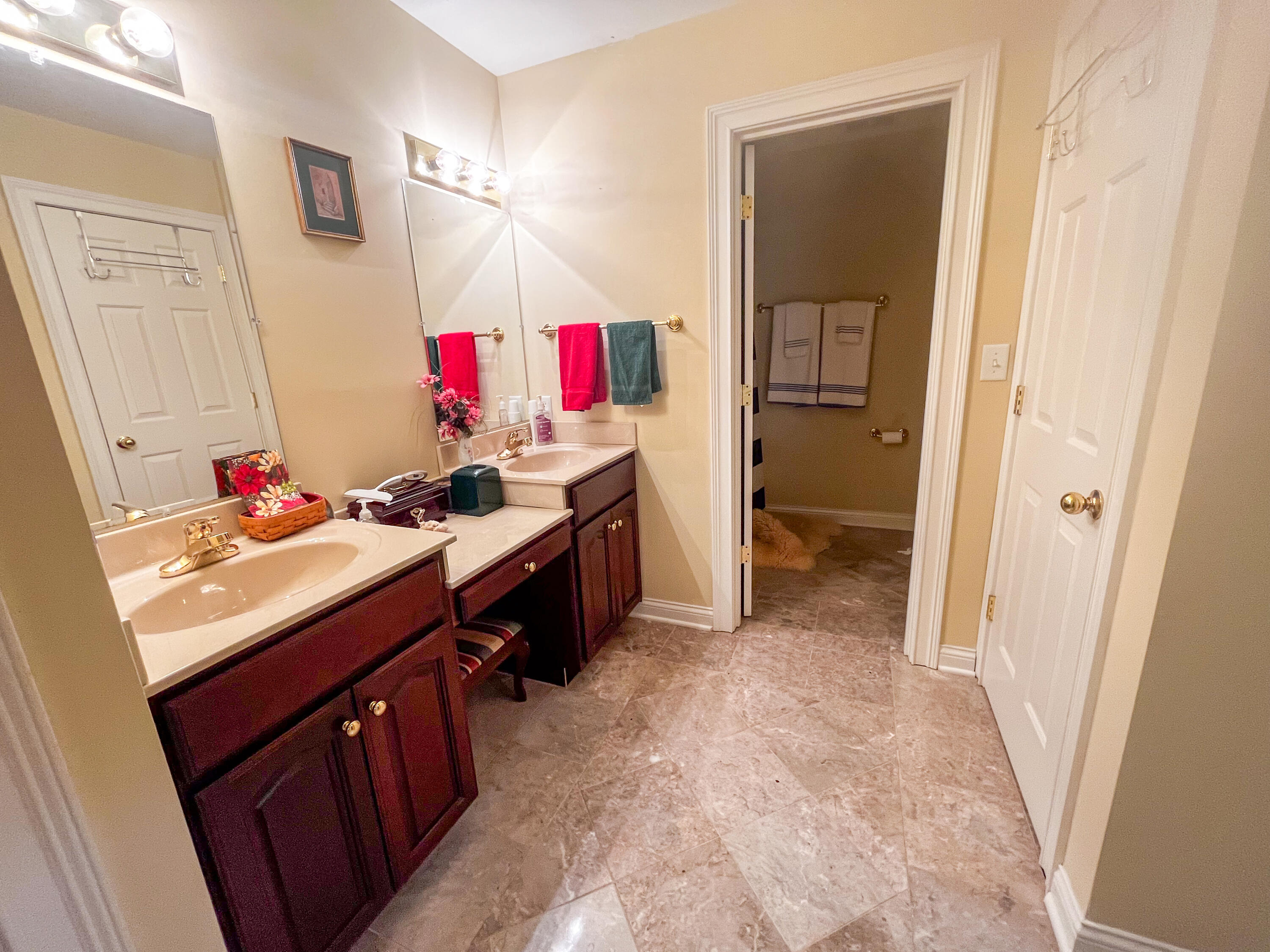 114 Bethpage Path Property Photo 23