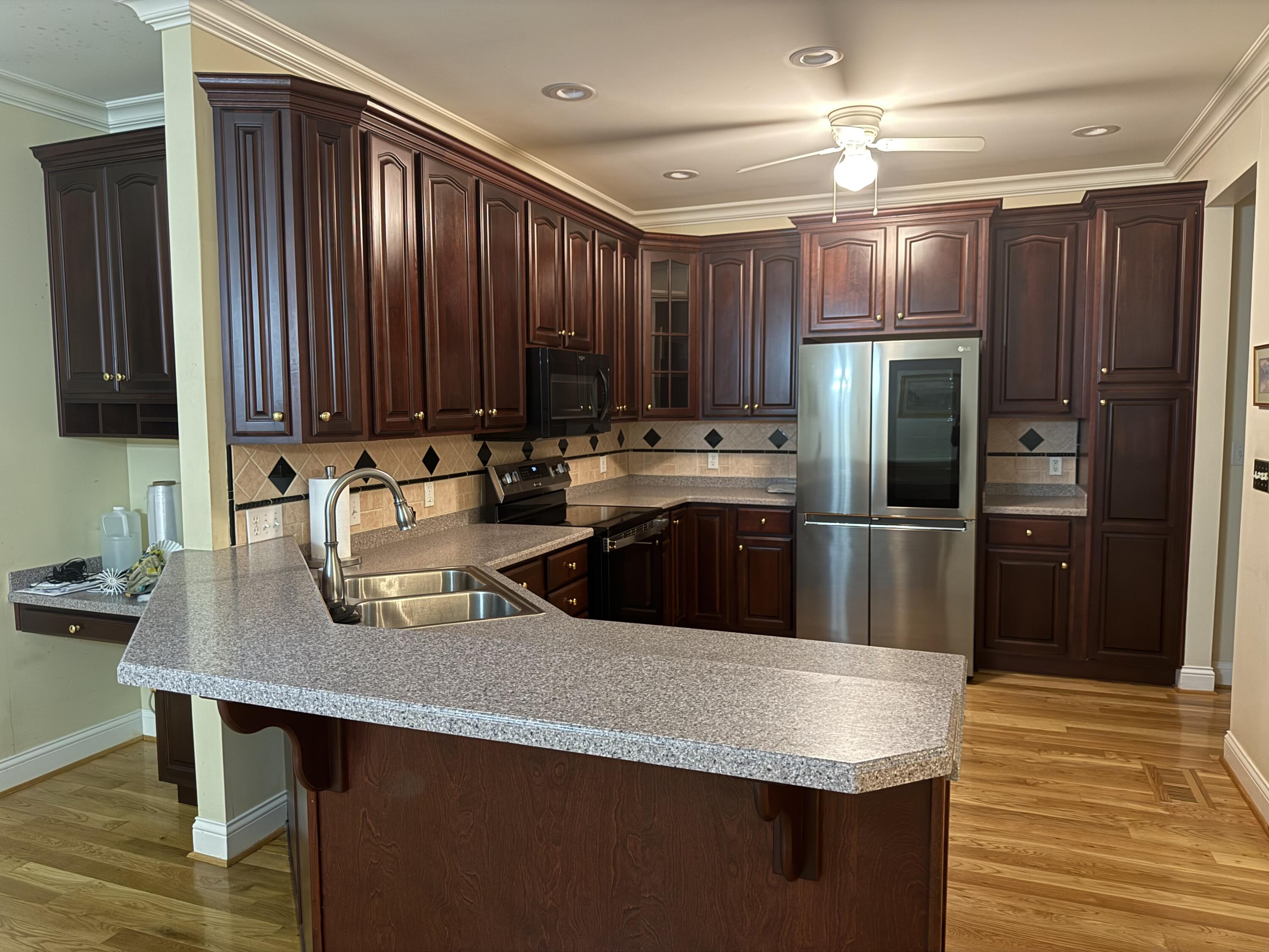 114 Bethpage Path Property Photo 65