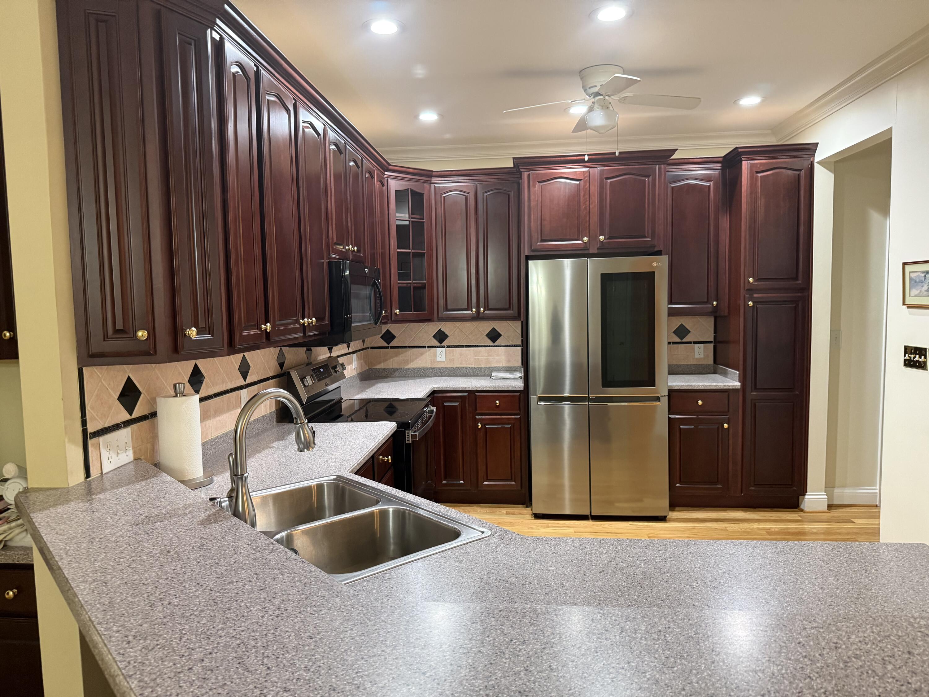 114 Bethpage Path Property Photo 68