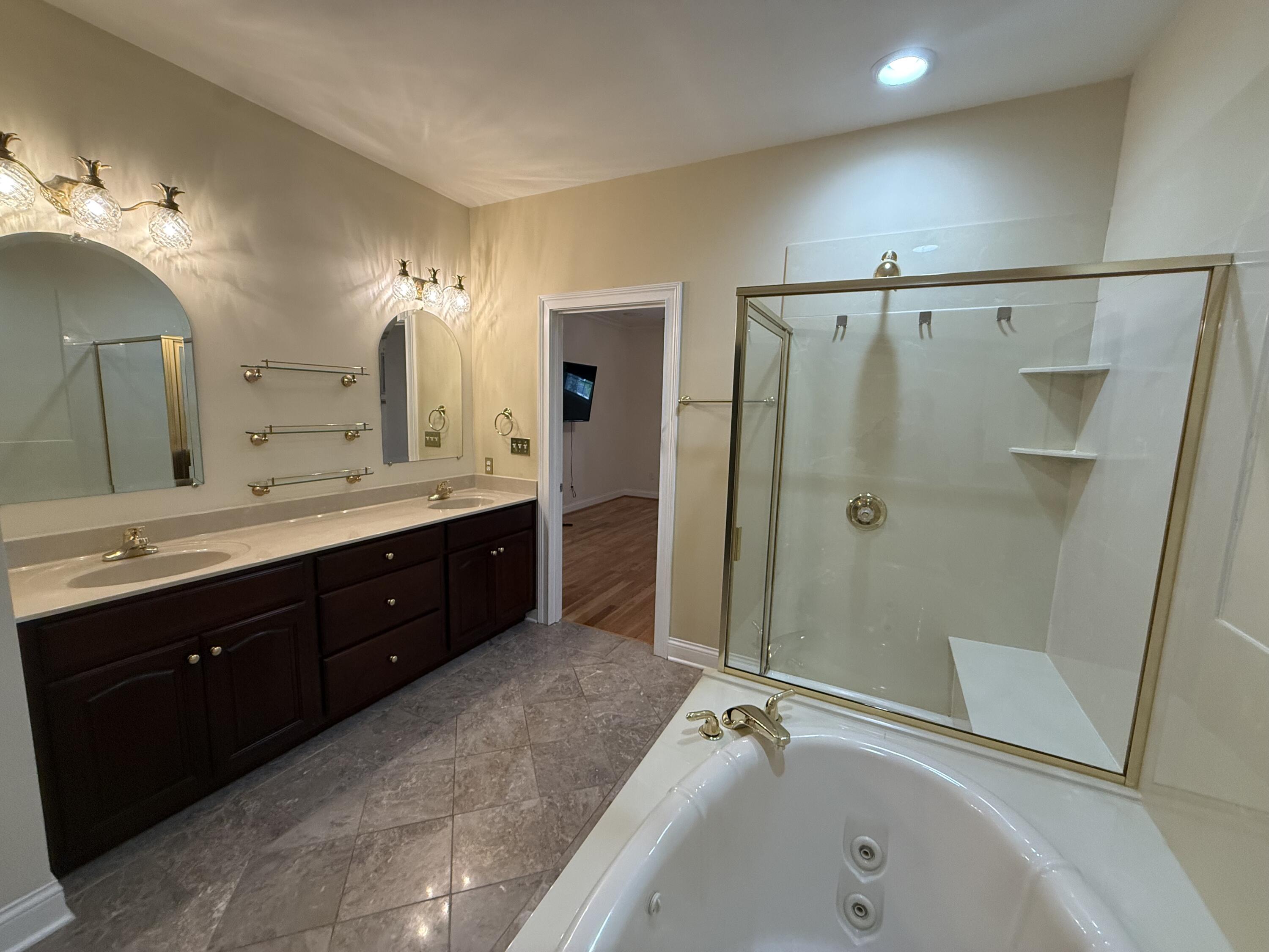 114 Bethpage Path Property Photo 85