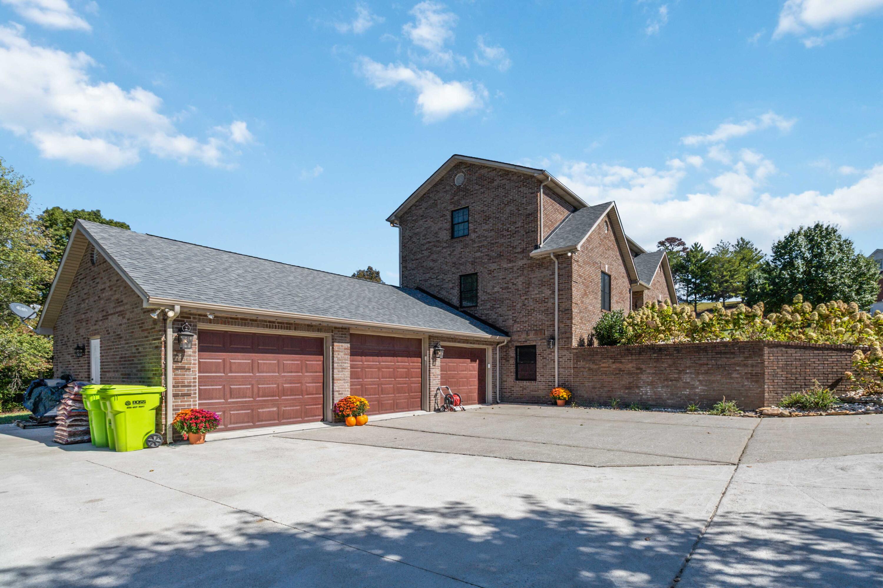 196 Club Valley Estates Road Property Photo 4