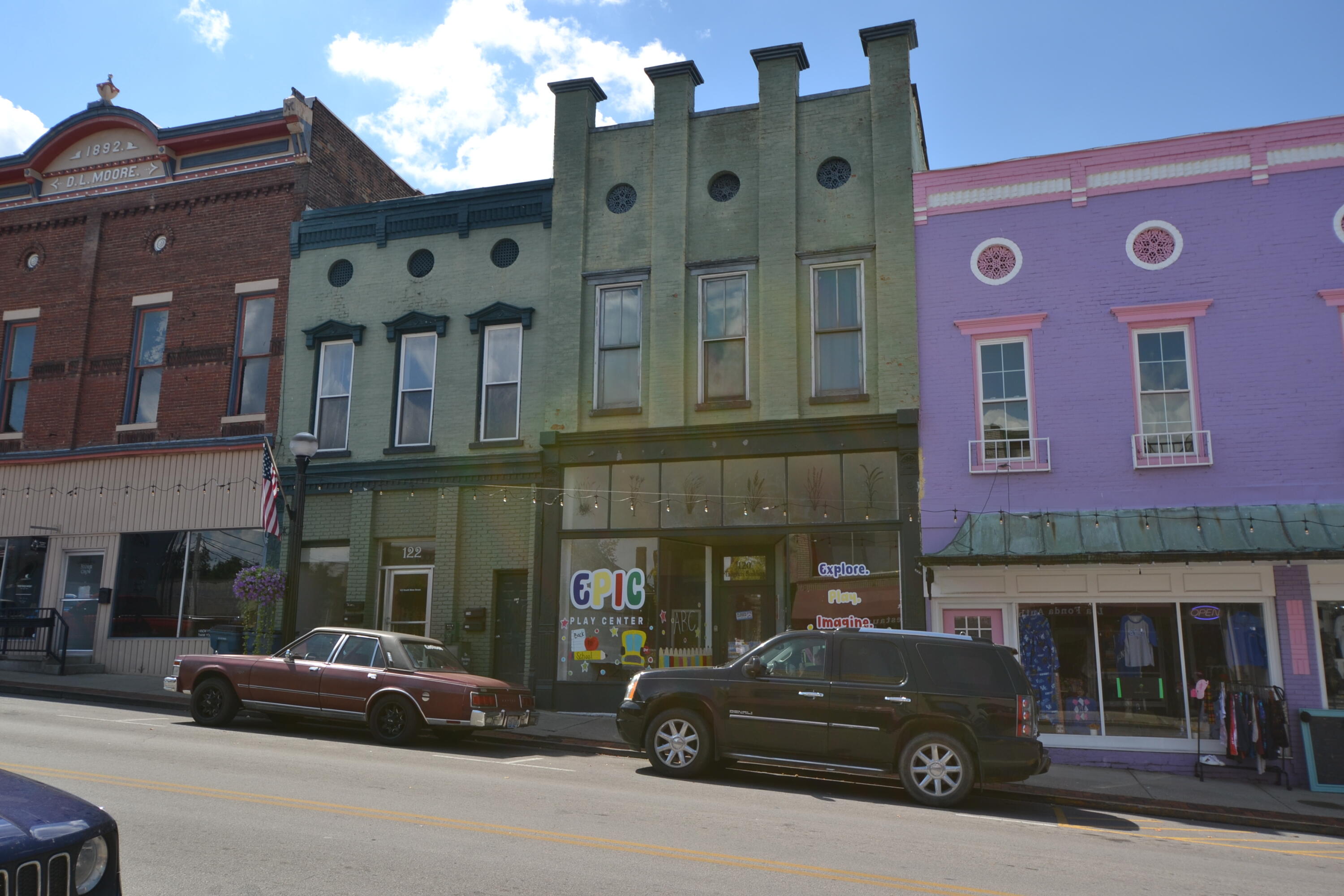 120 S Main Street Property Photo 4