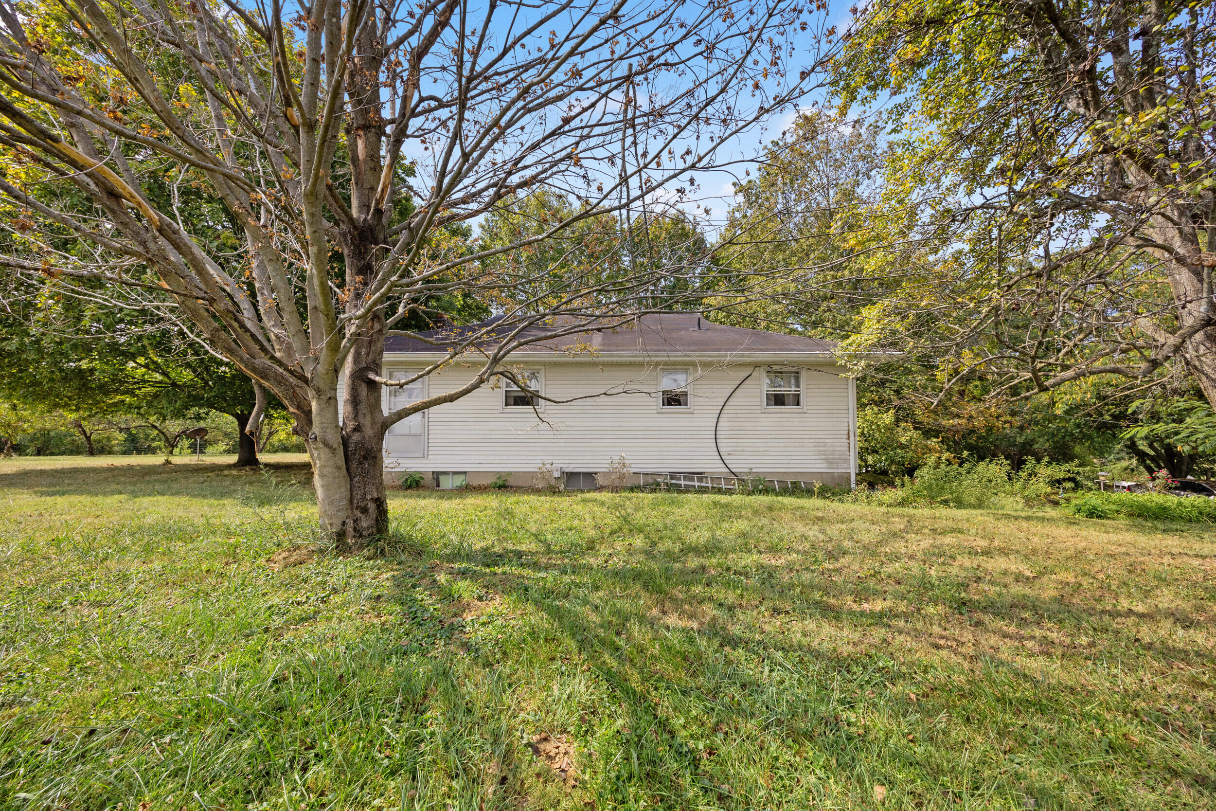 90 Leeburton Lane Property Photo 6