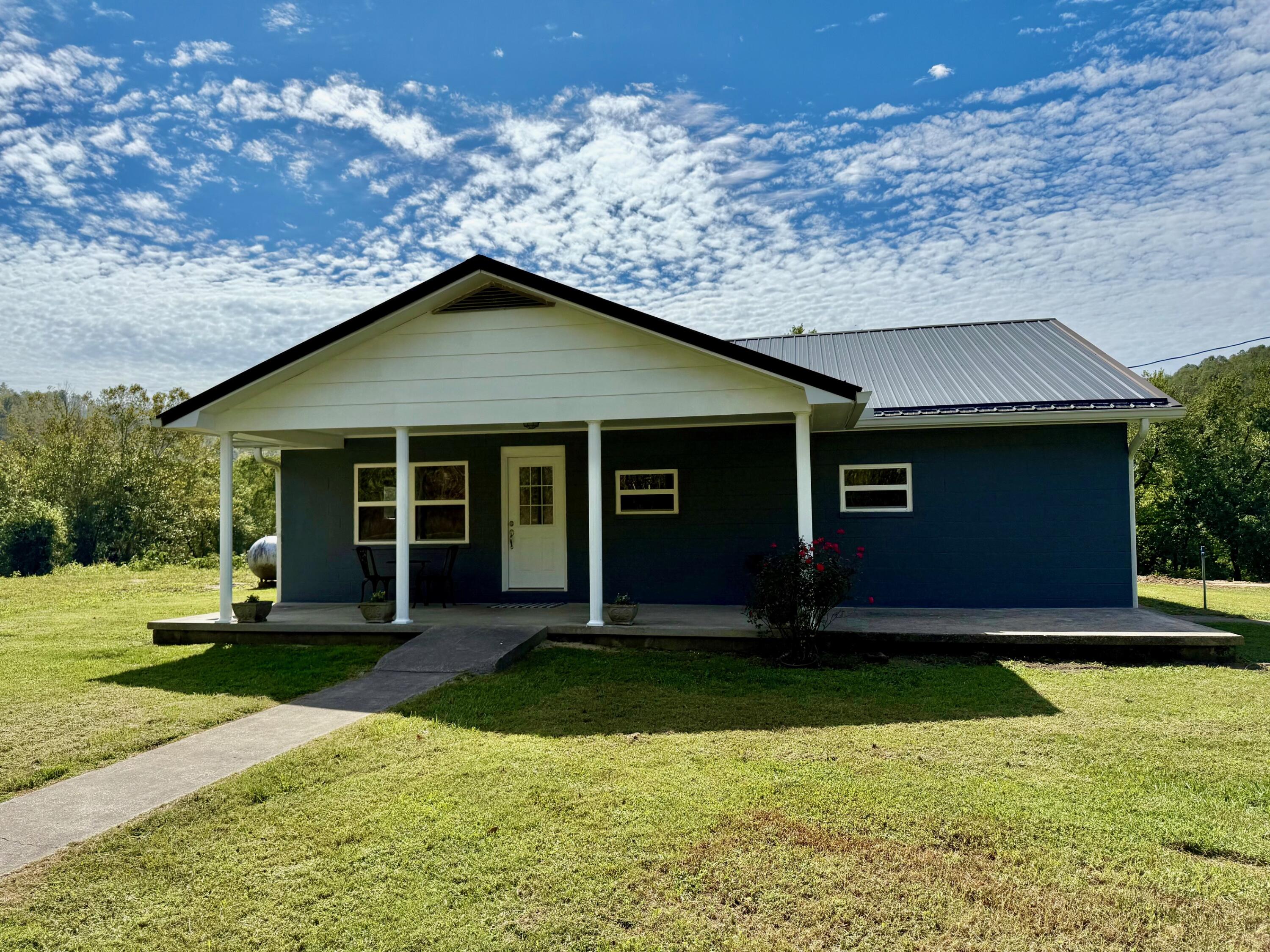 233 River Road Property Photo 2