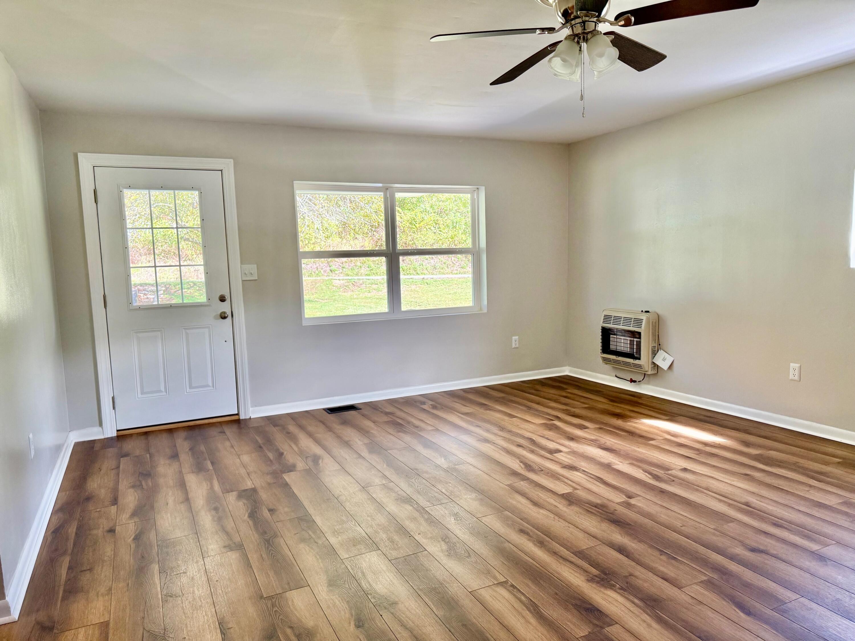 233 River Road Property Photo 6