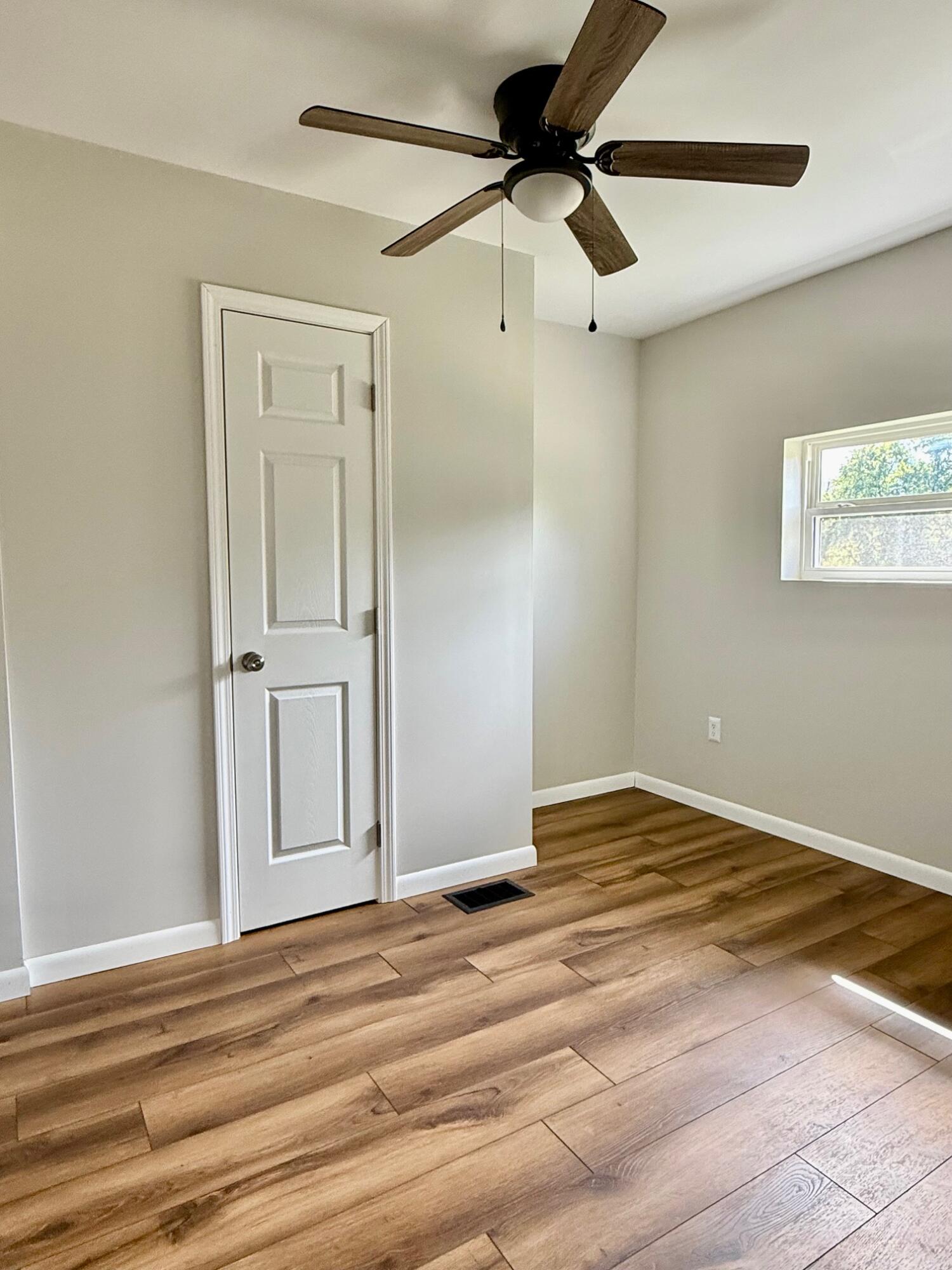 233 River Road Property Photo 18