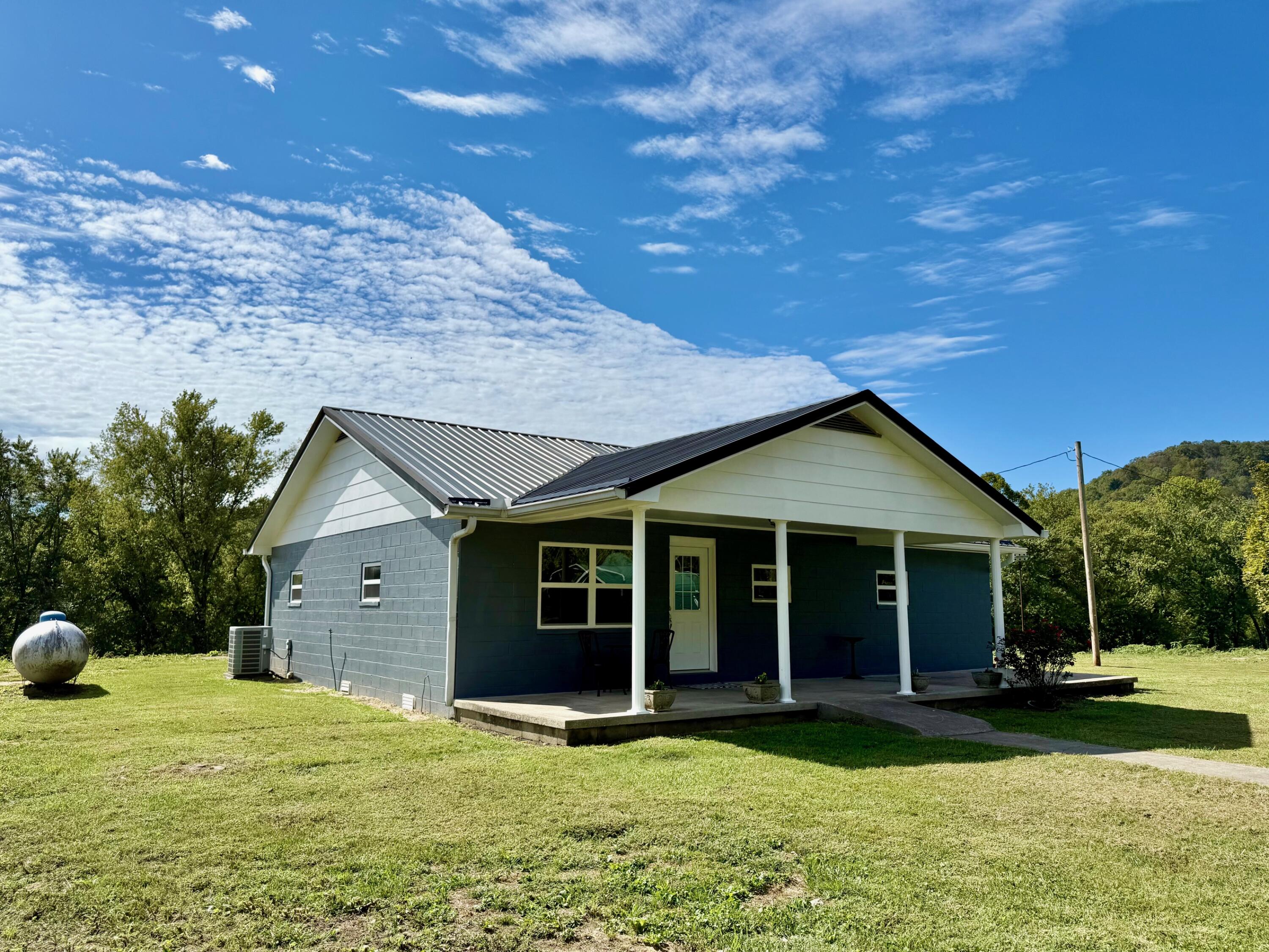 233 River Road Property Photo 29