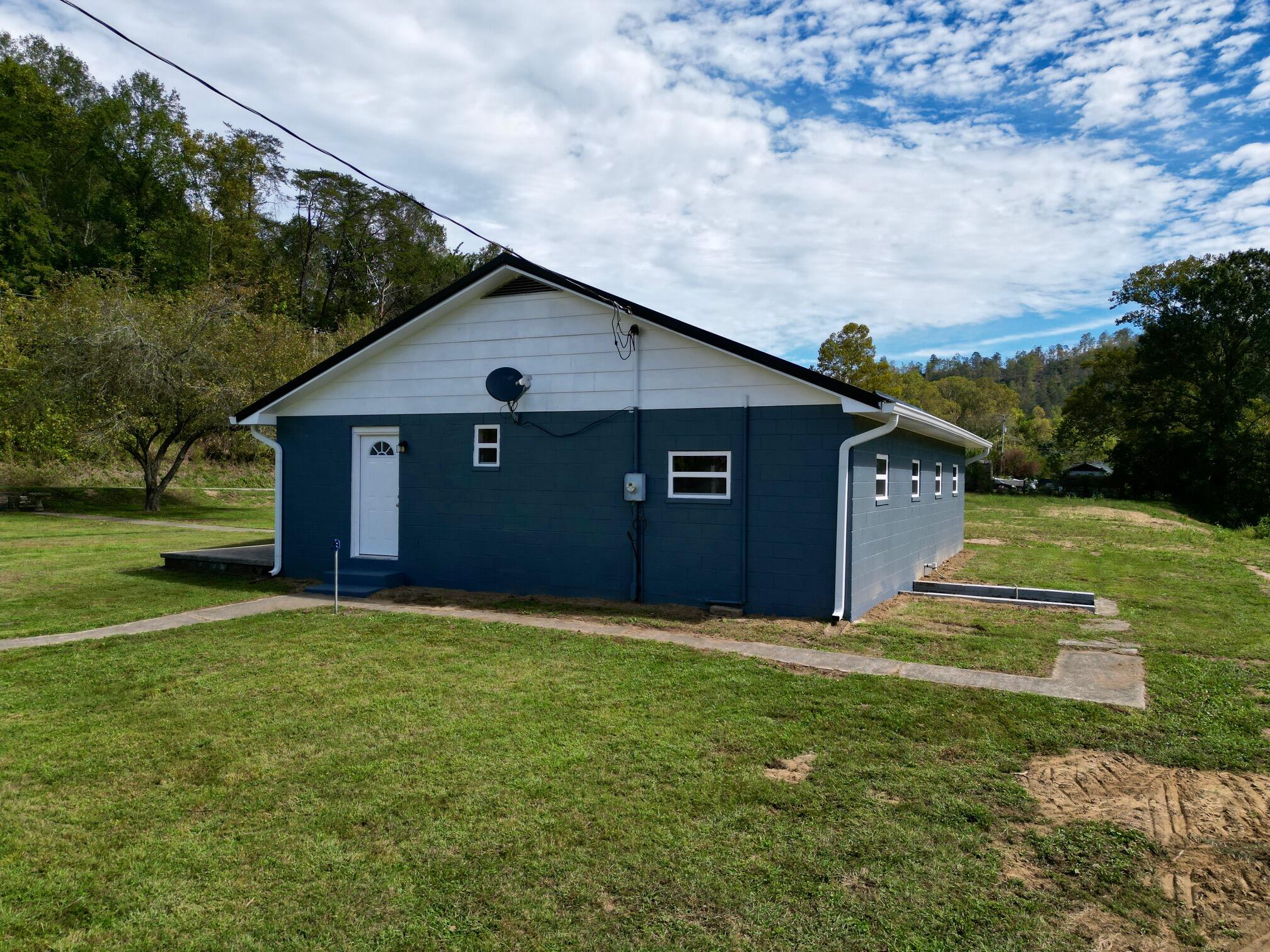 233 River Road Property Photo 30