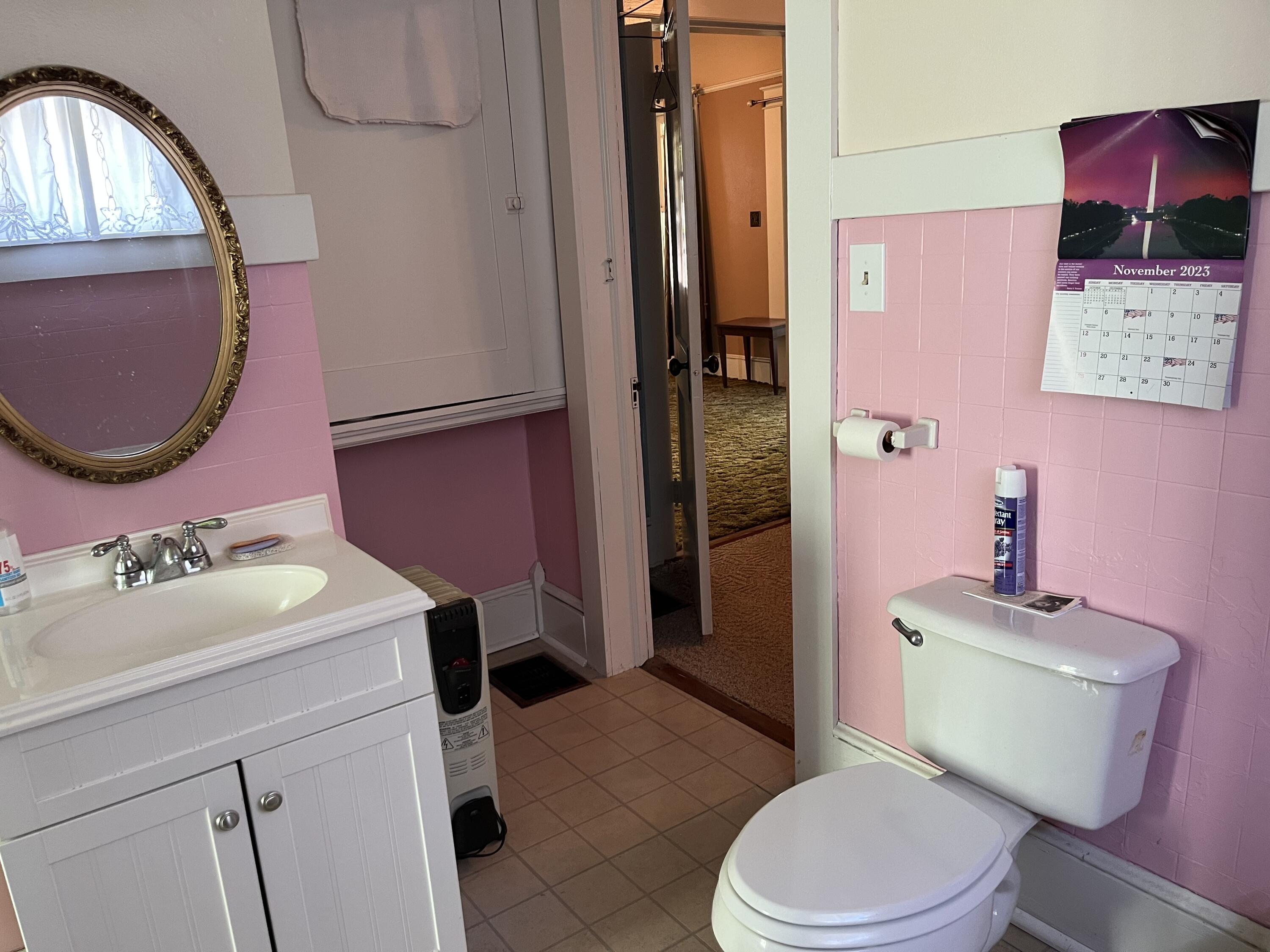 902 Oak Street Property Photo 18
