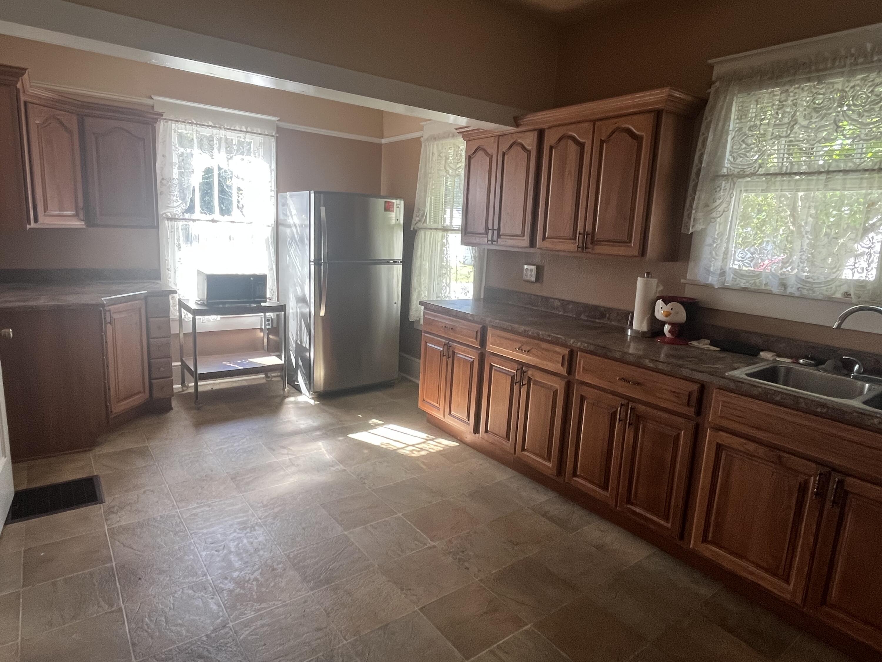 902 Oak Street Property Photo 19
