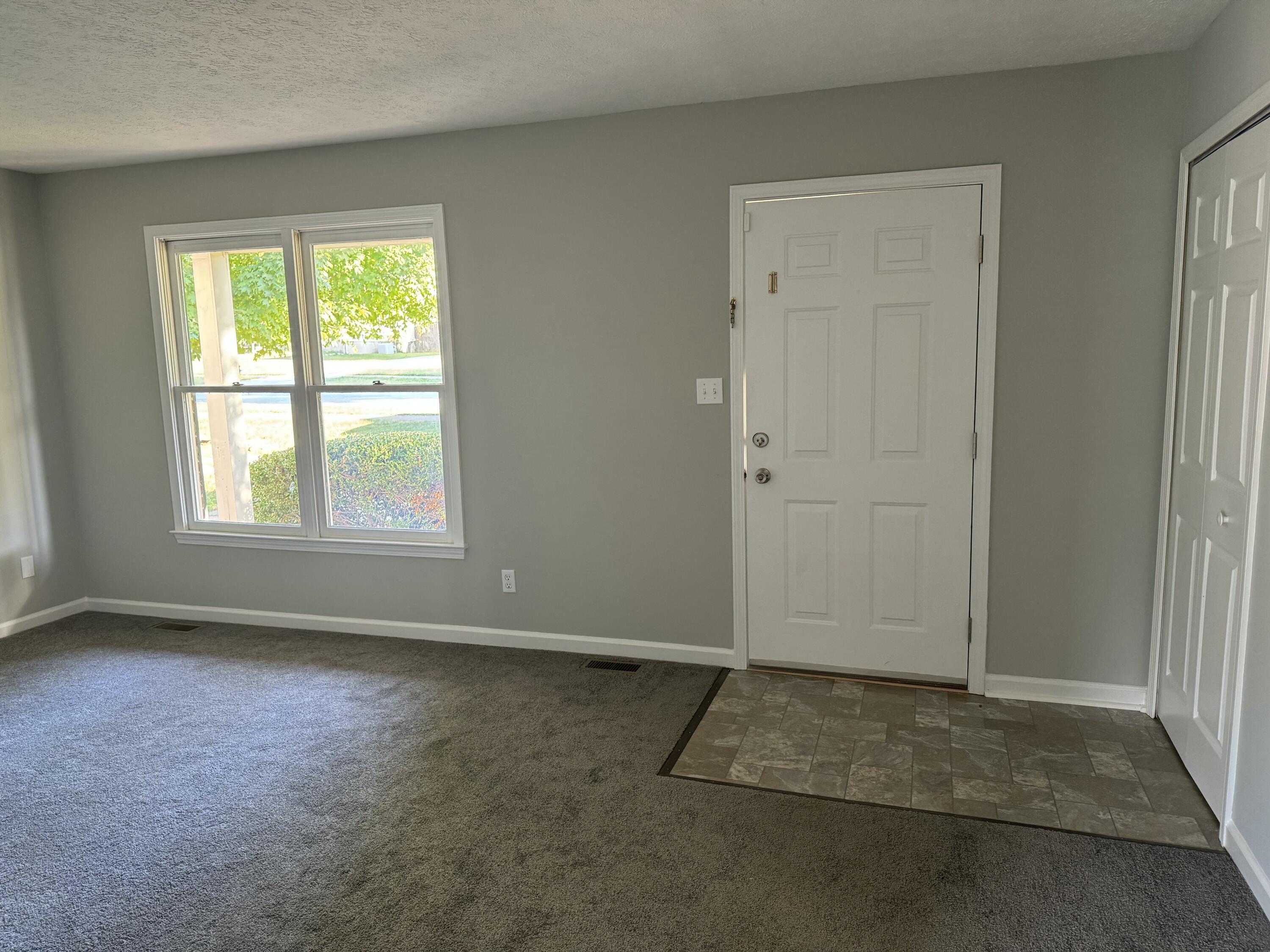 1220 Shepard Way Property Photo 4