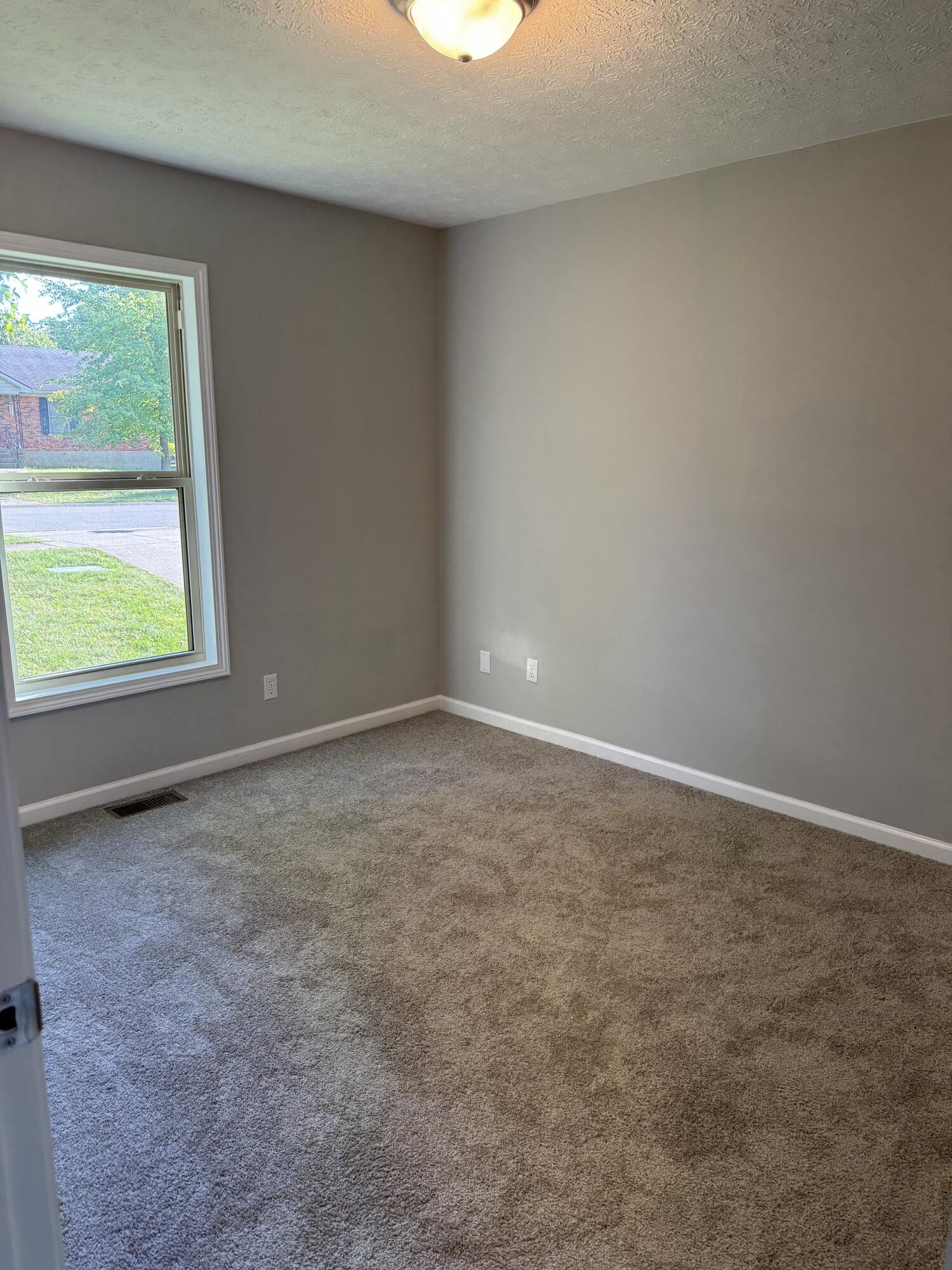 1220 Shepard Way Property Photo 18
