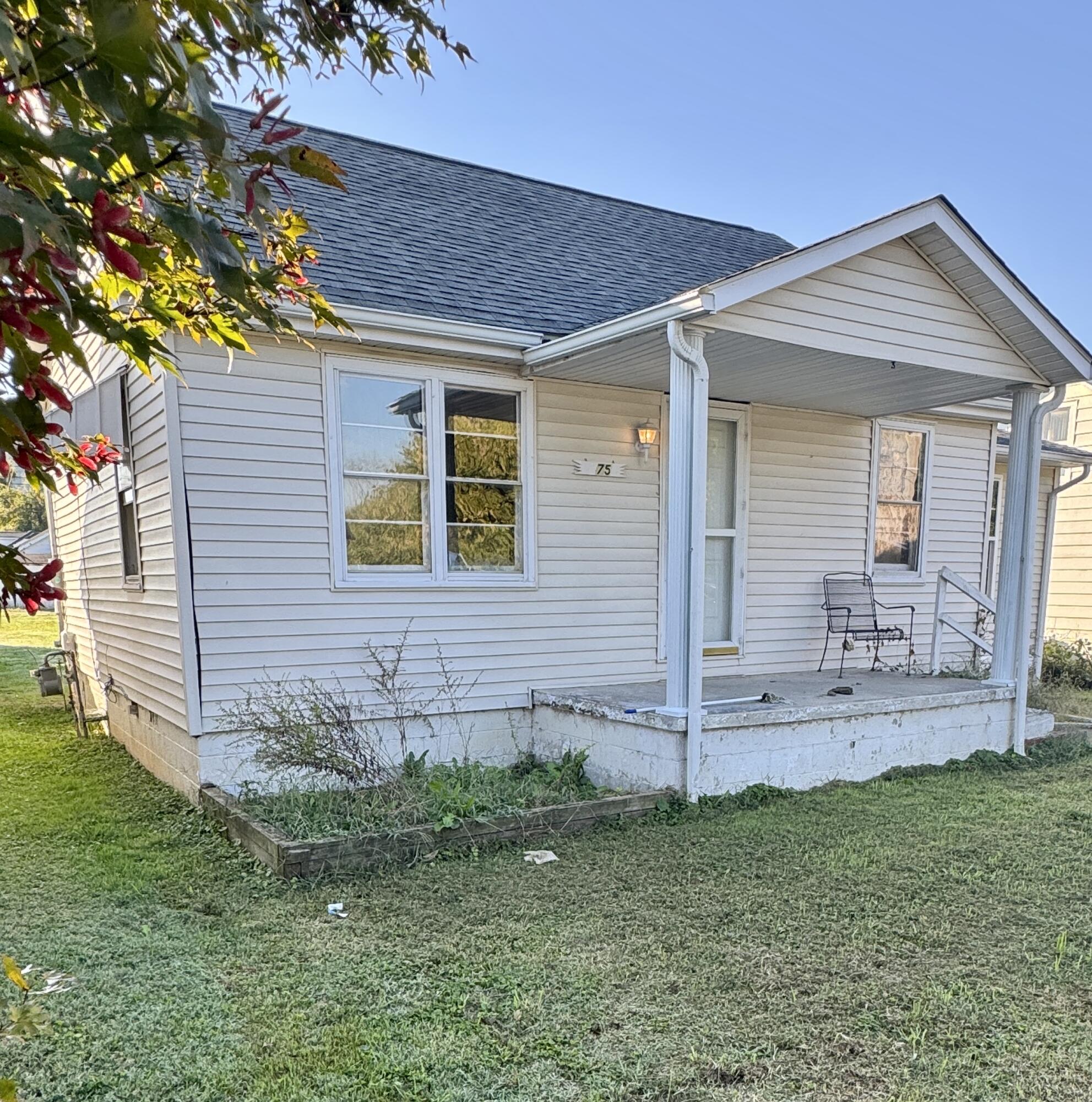 175 E Third Avenue Property Photo 2