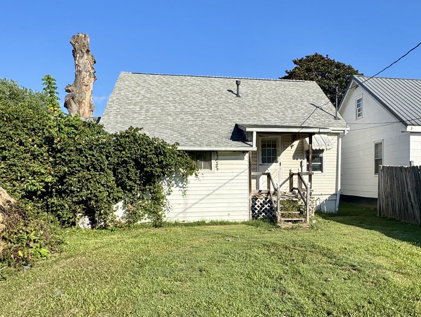 175 E Third Avenue Property Photo 4