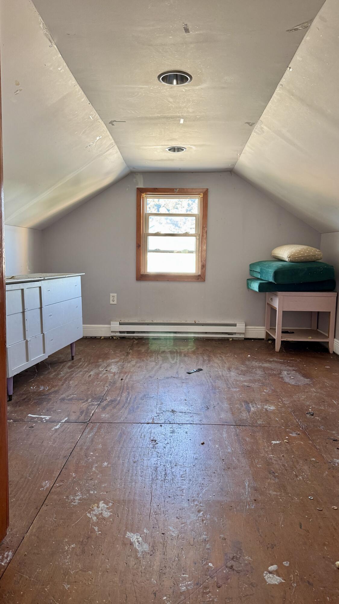 175 E Third Avenue Property Photo 9
