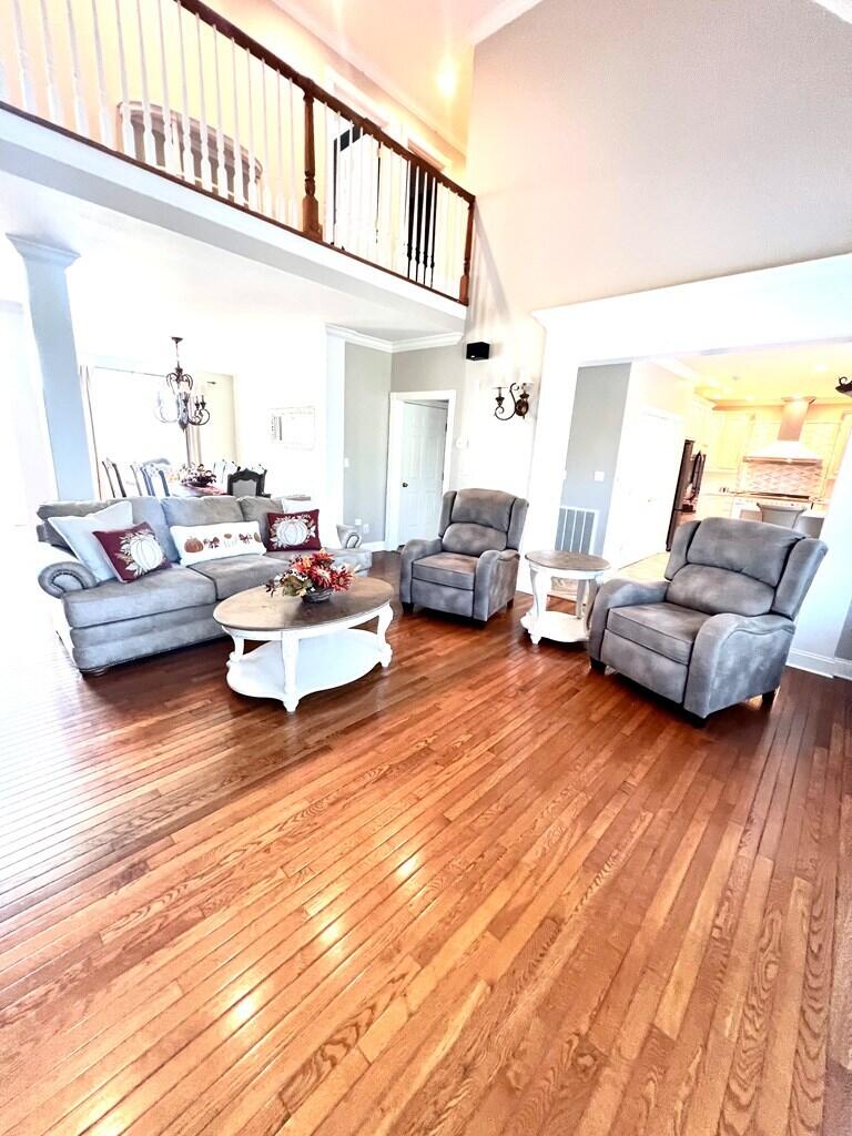 21 Crestwood Circle Property Photo 12