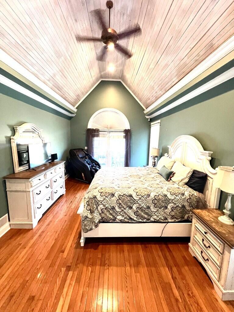 21 Crestwood Circle Property Photo 14