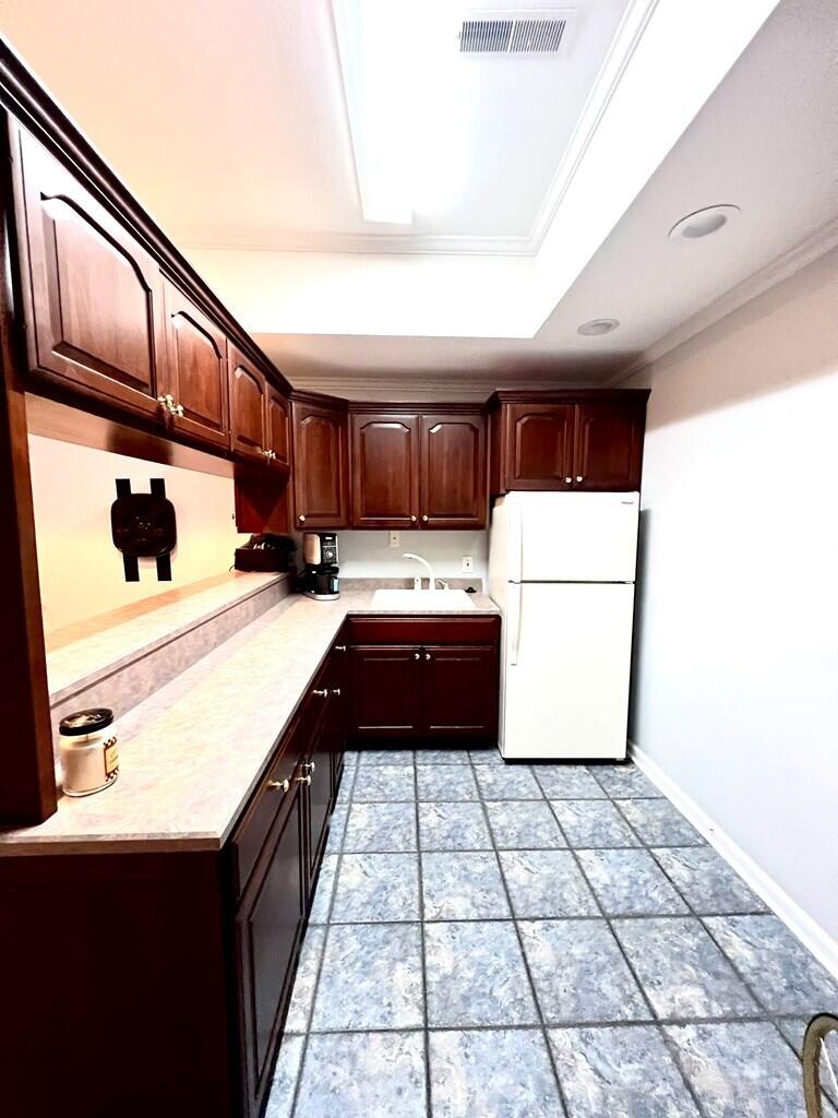 21 Crestwood Circle Property Photo 35