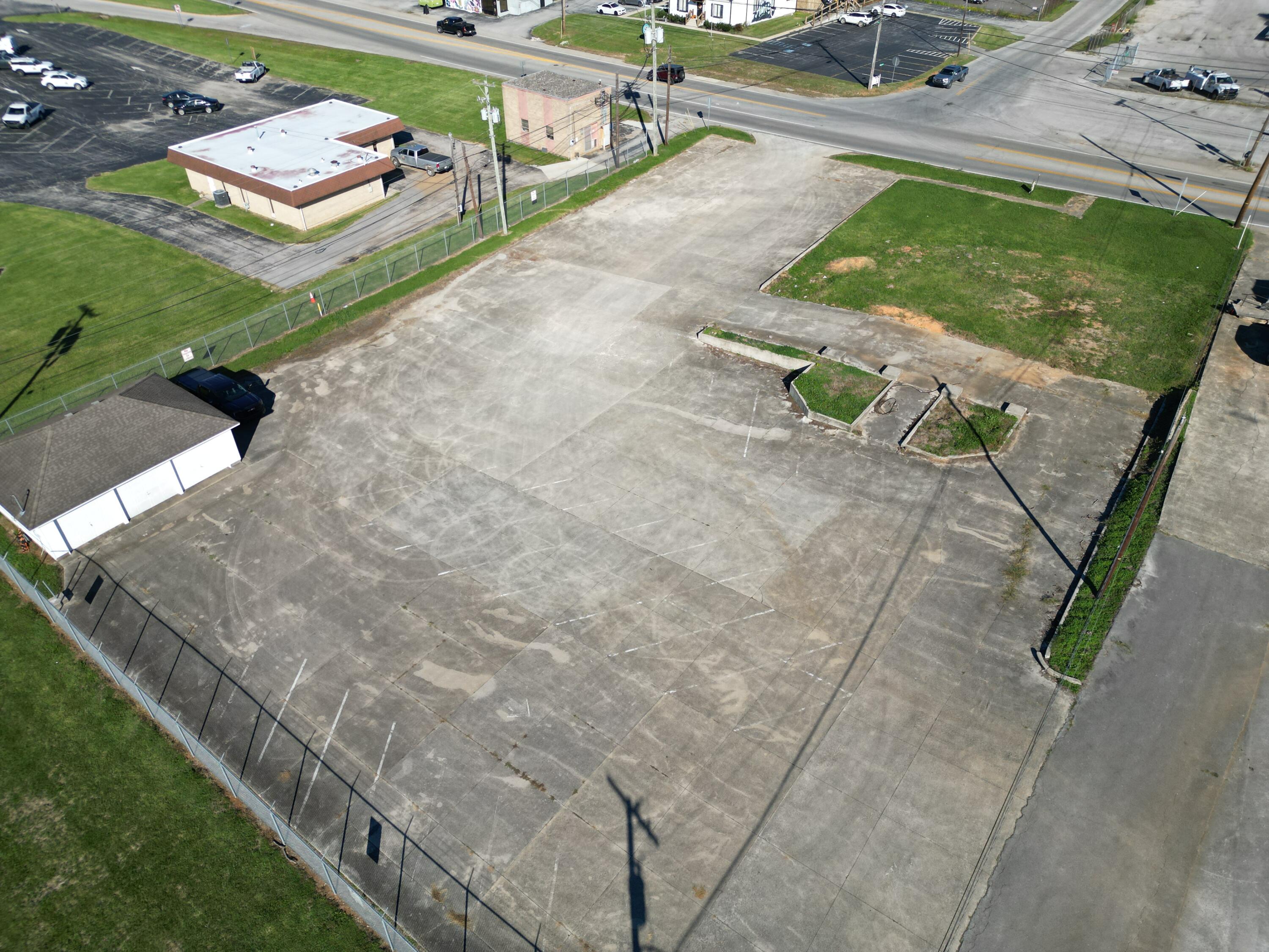 1740 Us-27 Property Photo 4