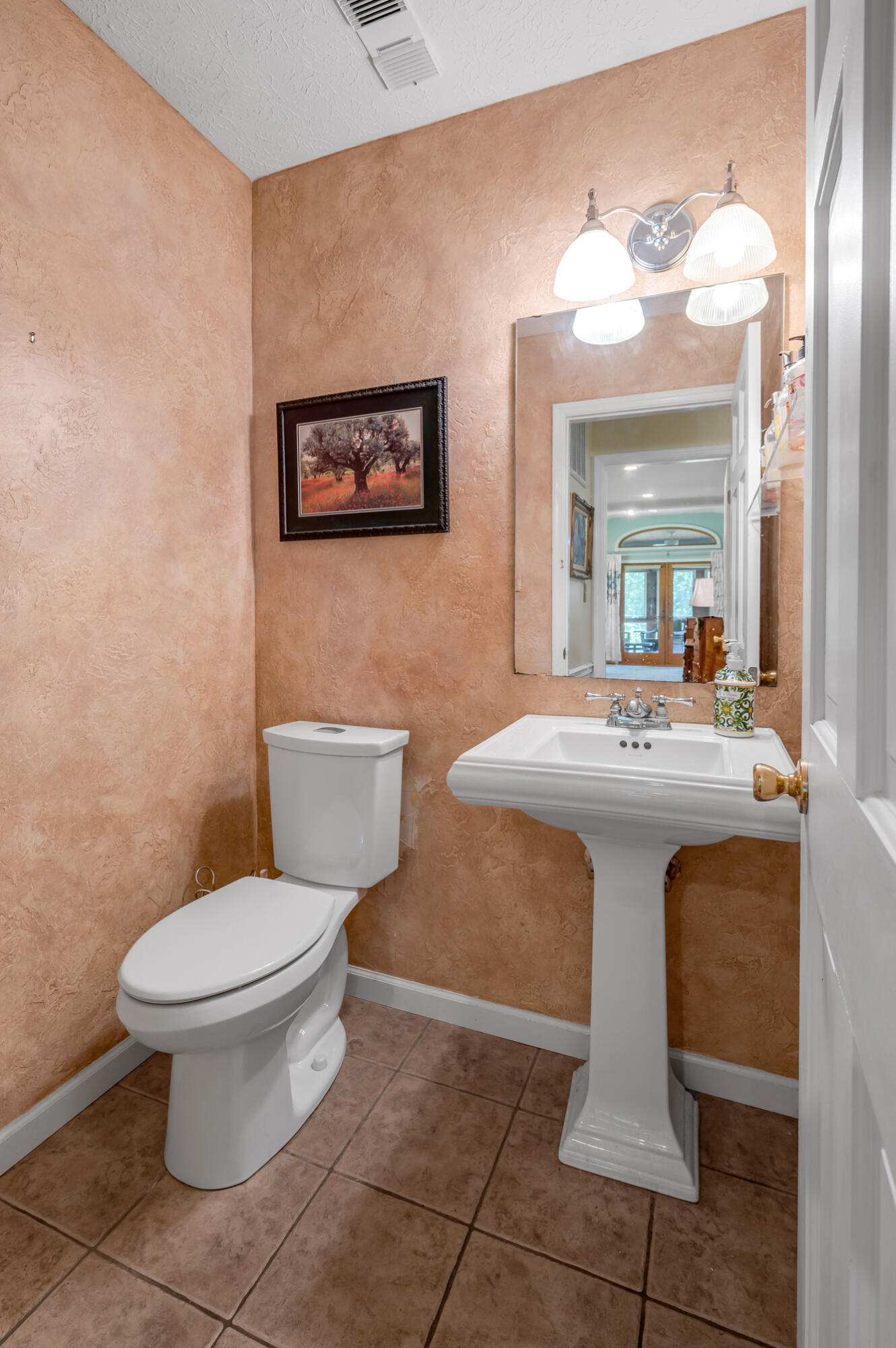 120 Creekside Drive Property Photo 38