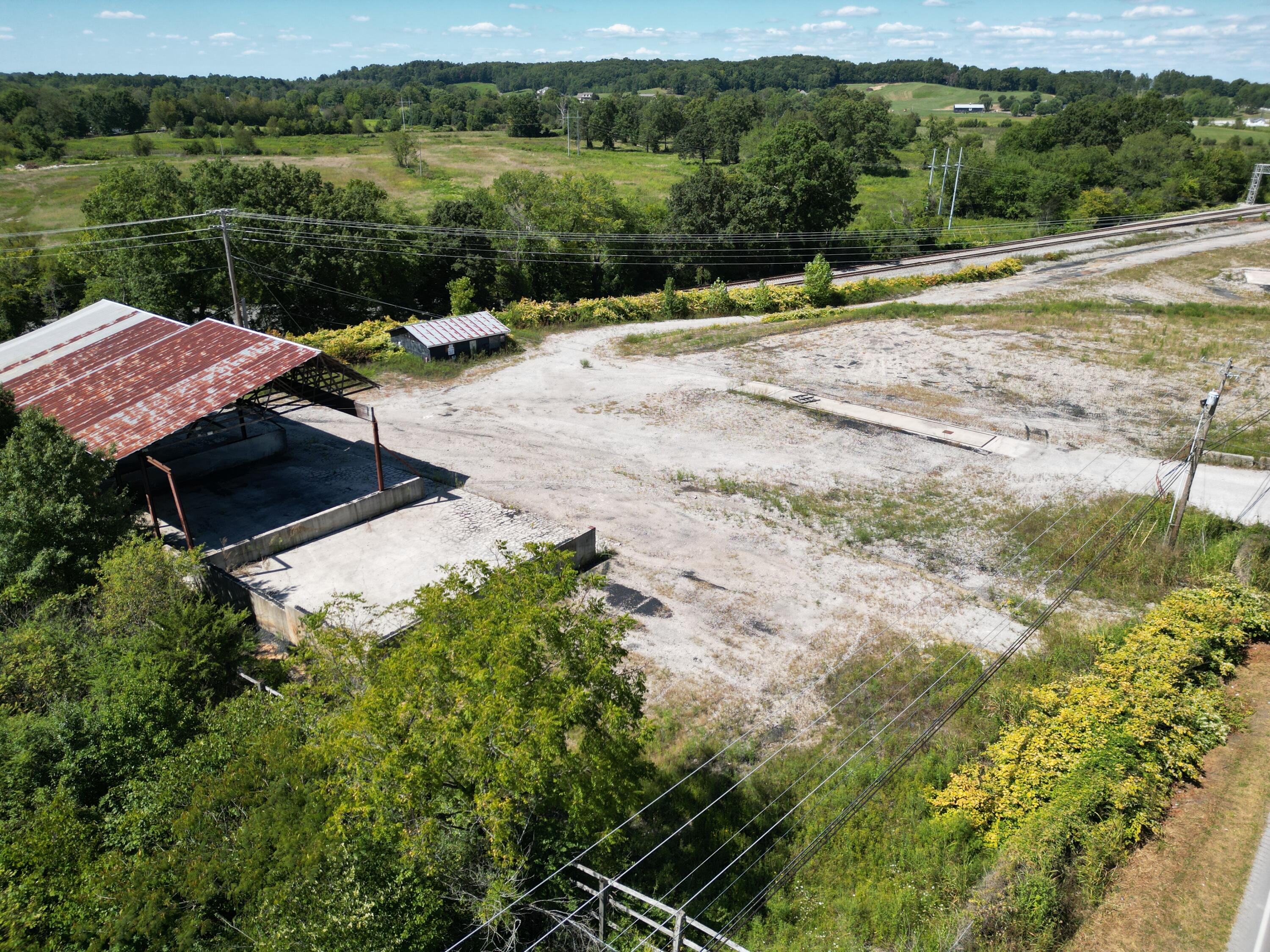 333 Ky-490 Property Photo 9