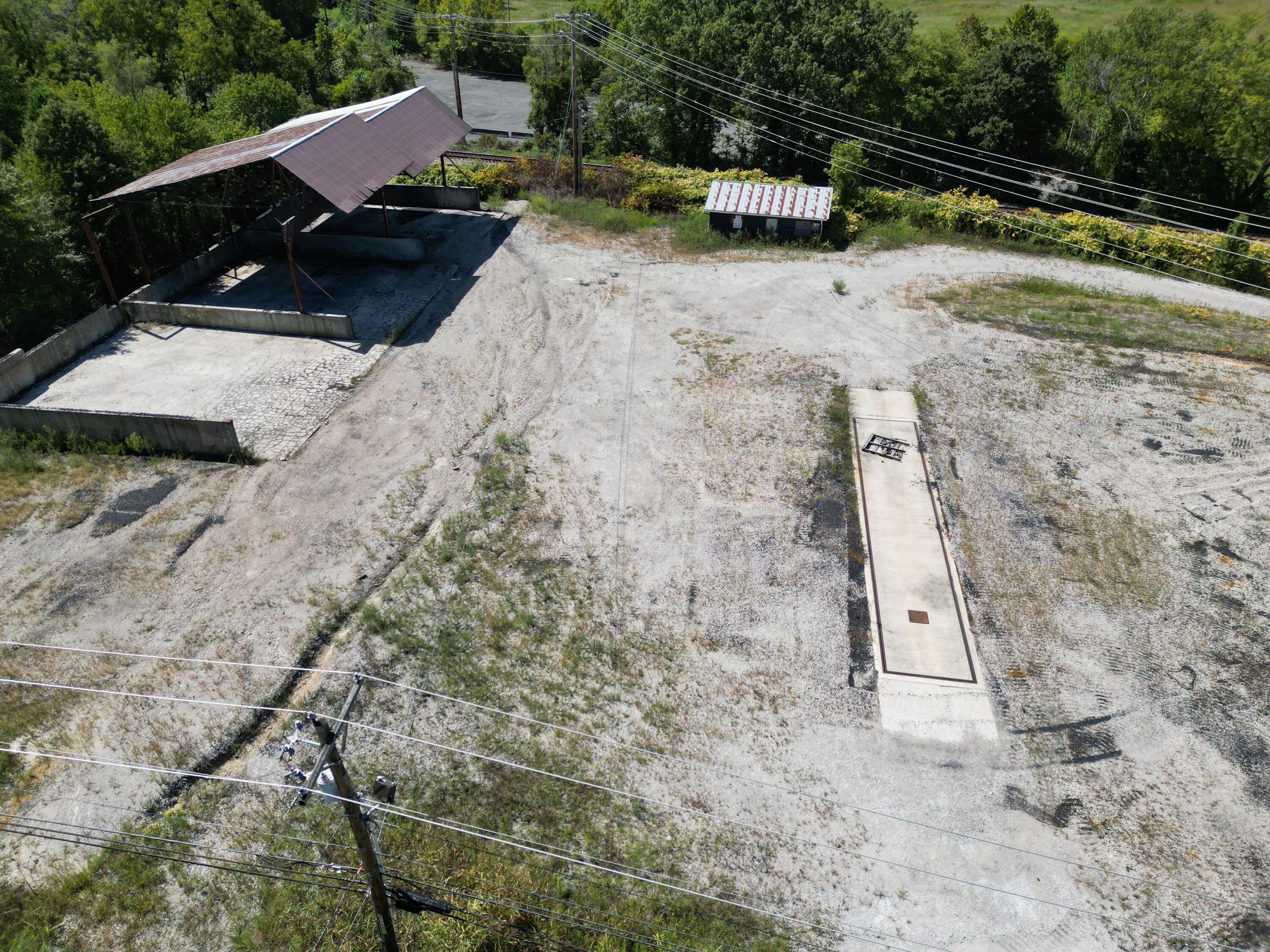 333 Ky-490 Property Photo 11