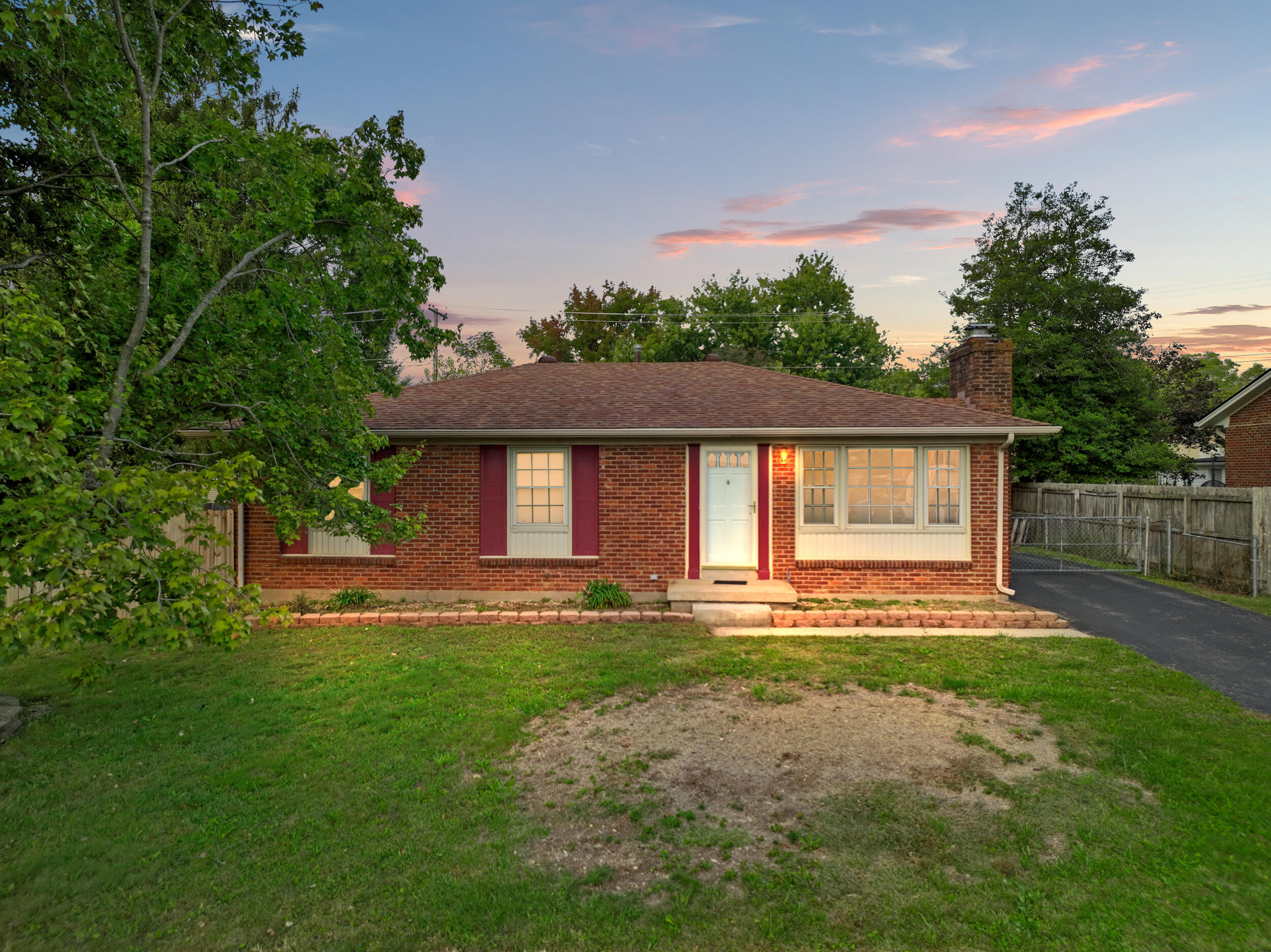 757 Sandpiper Court Property Photo 1