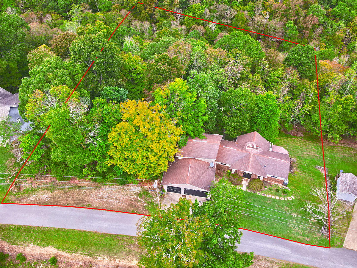 607 Old Lock 21 Road Property Photo 4