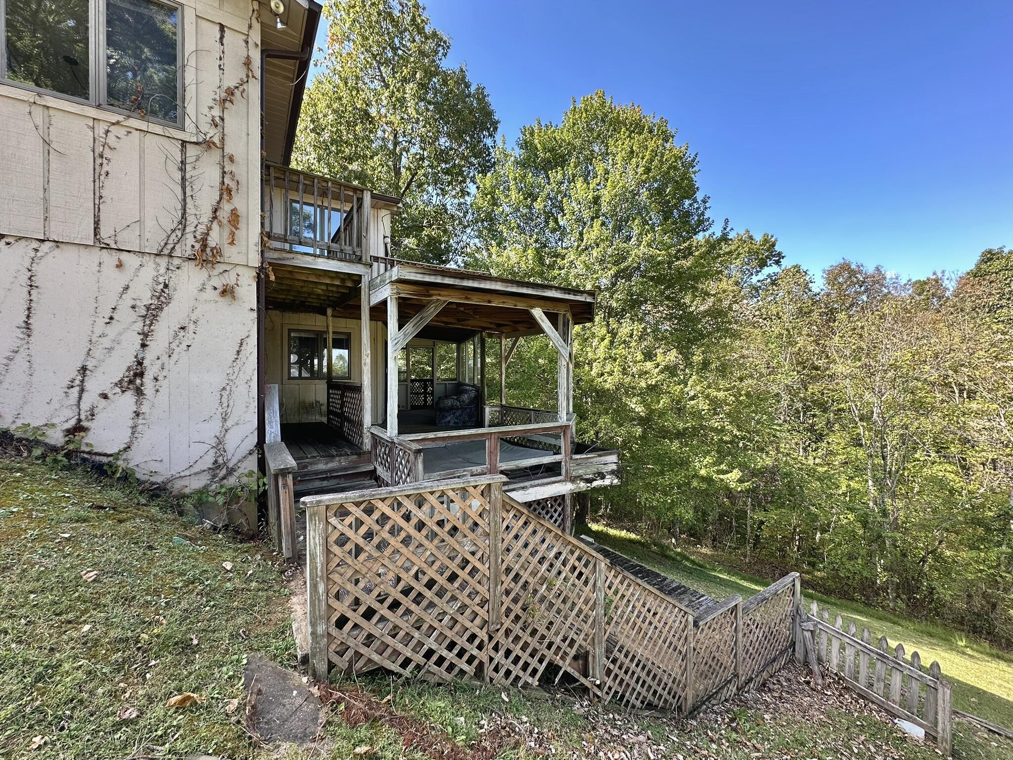 607 Old Lock 21 Road Property Photo 74