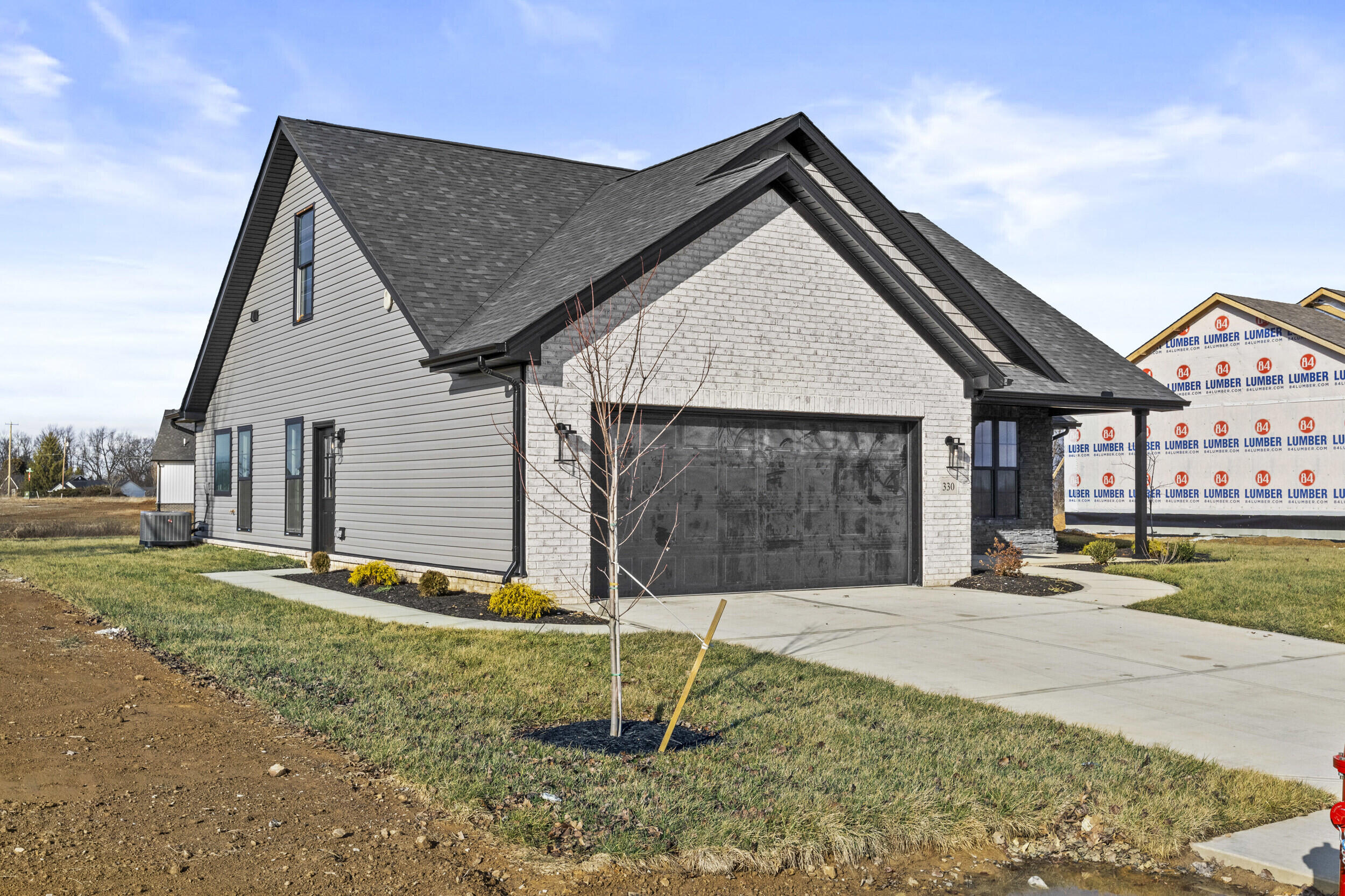 330 Mohegan Trail Property Photo 4