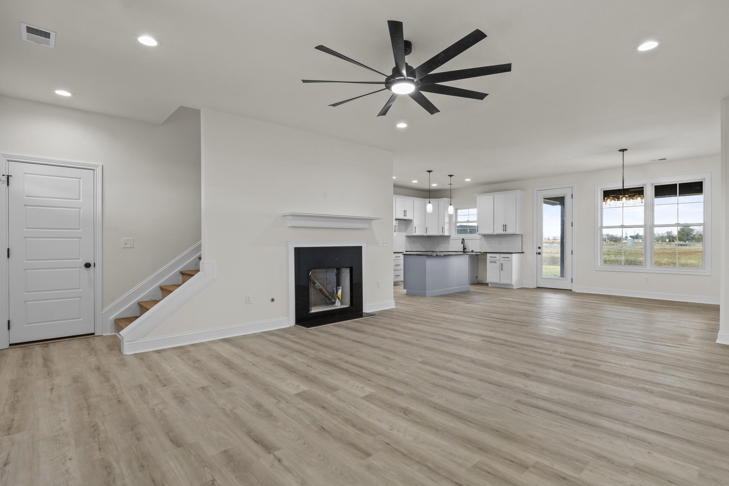 330 Mohegan Trail Property Photo 7