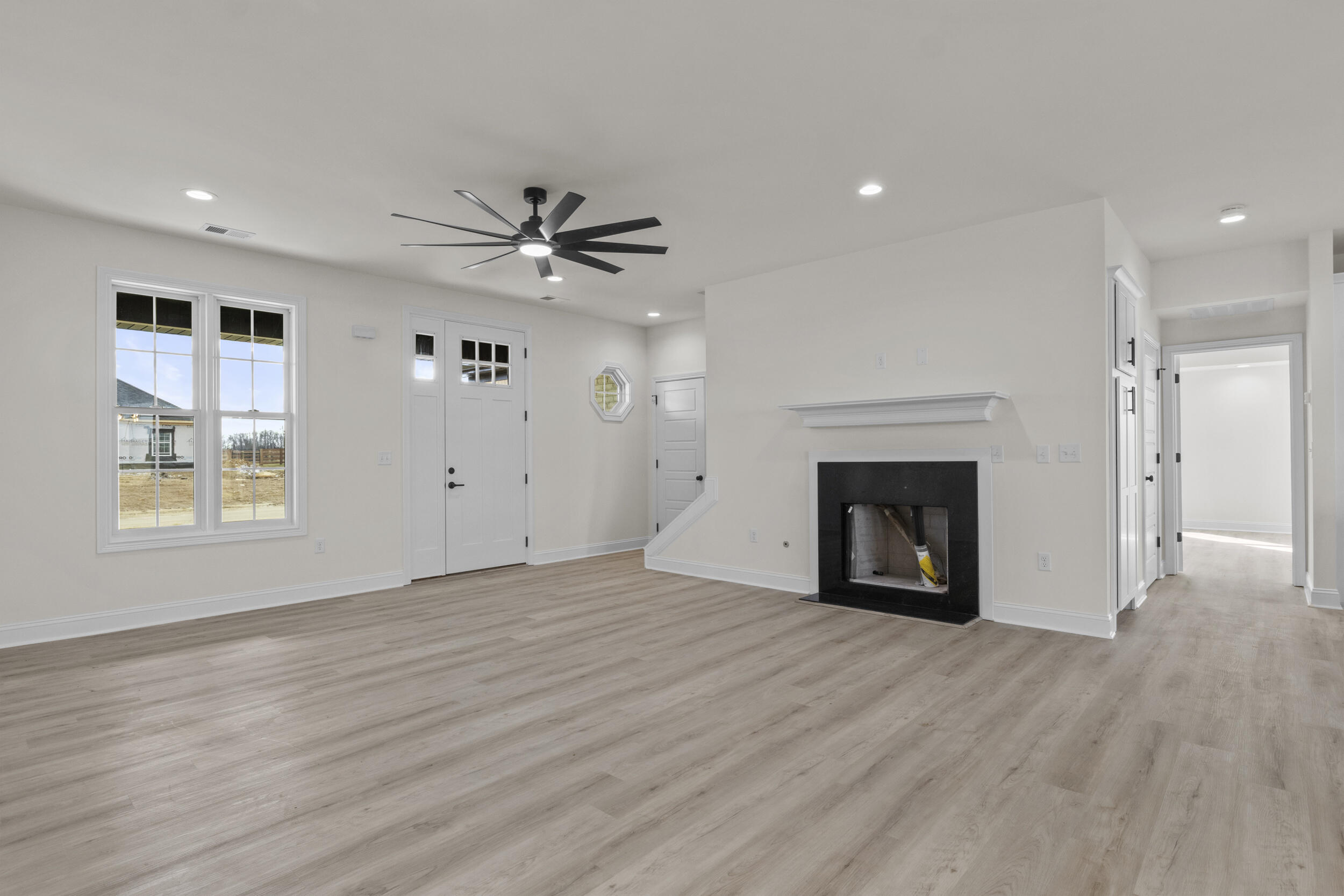 330 Mohegan Trail Property Photo 10