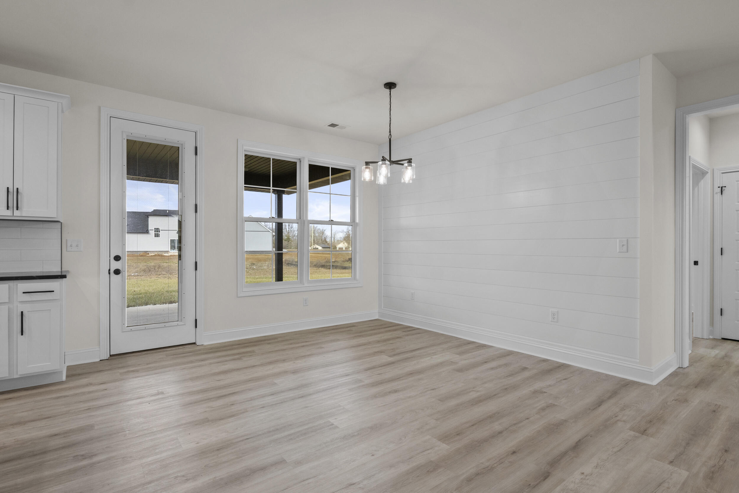 330 Mohegan Trail Property Photo 14
