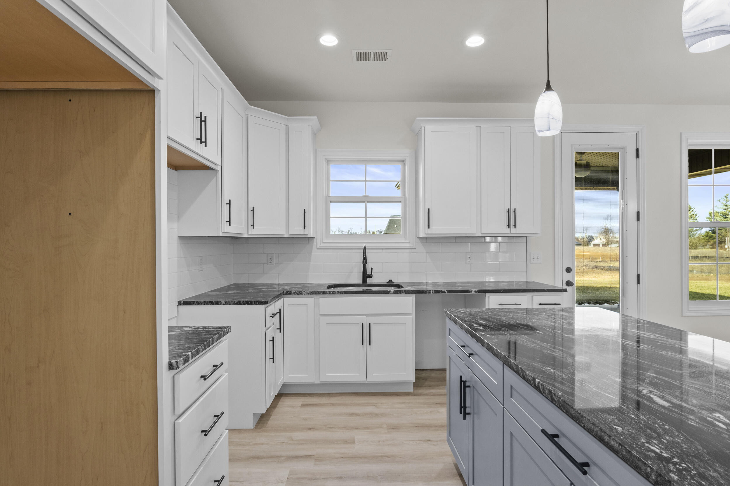 330 Mohegan Trail Property Photo 17