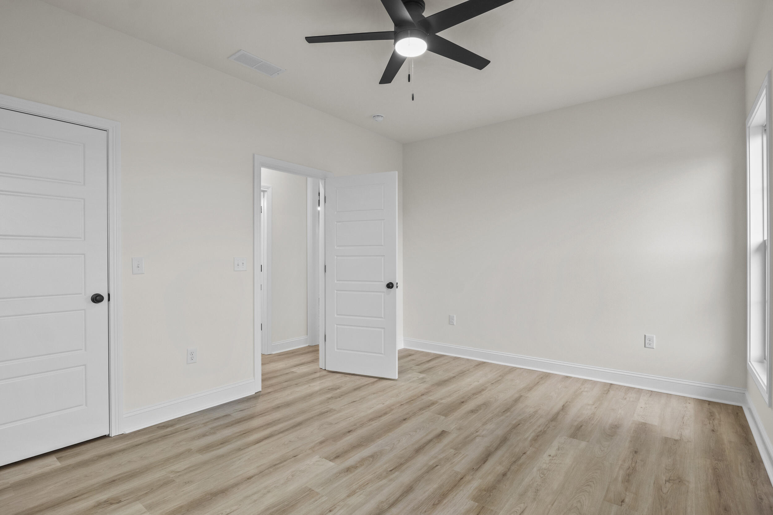 330 Mohegan Trail Property Photo 33