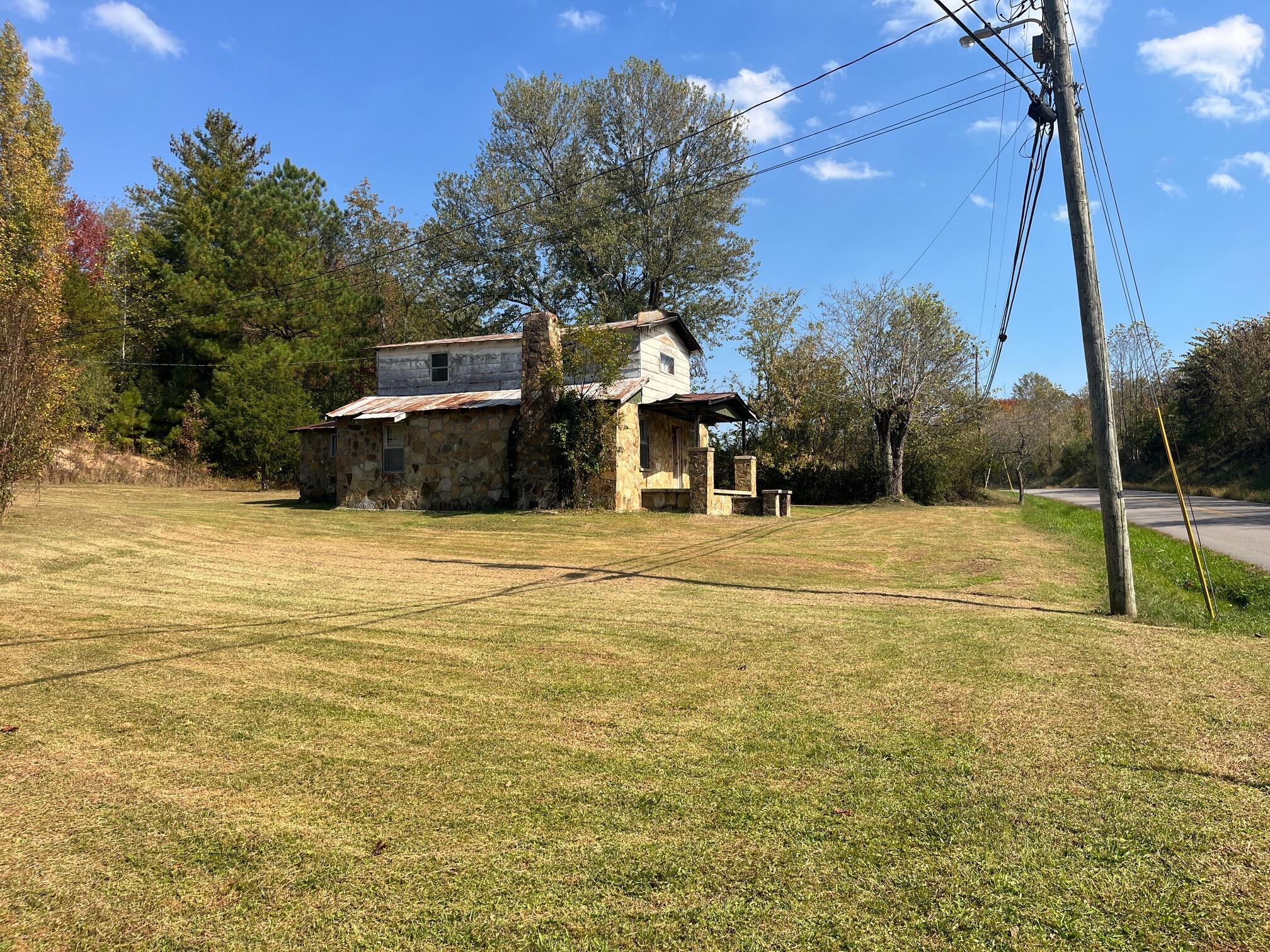 341 Ky 930 Property Photo 1