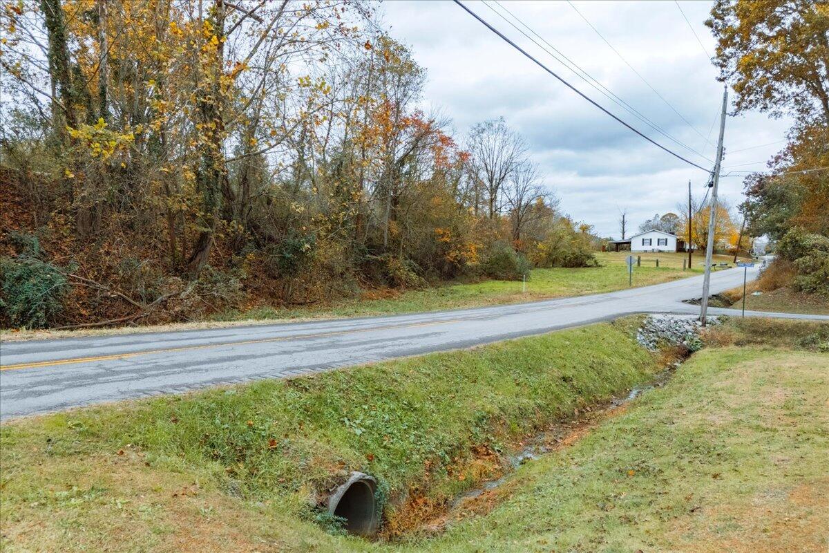 341 Ky 930 Property Photo 21