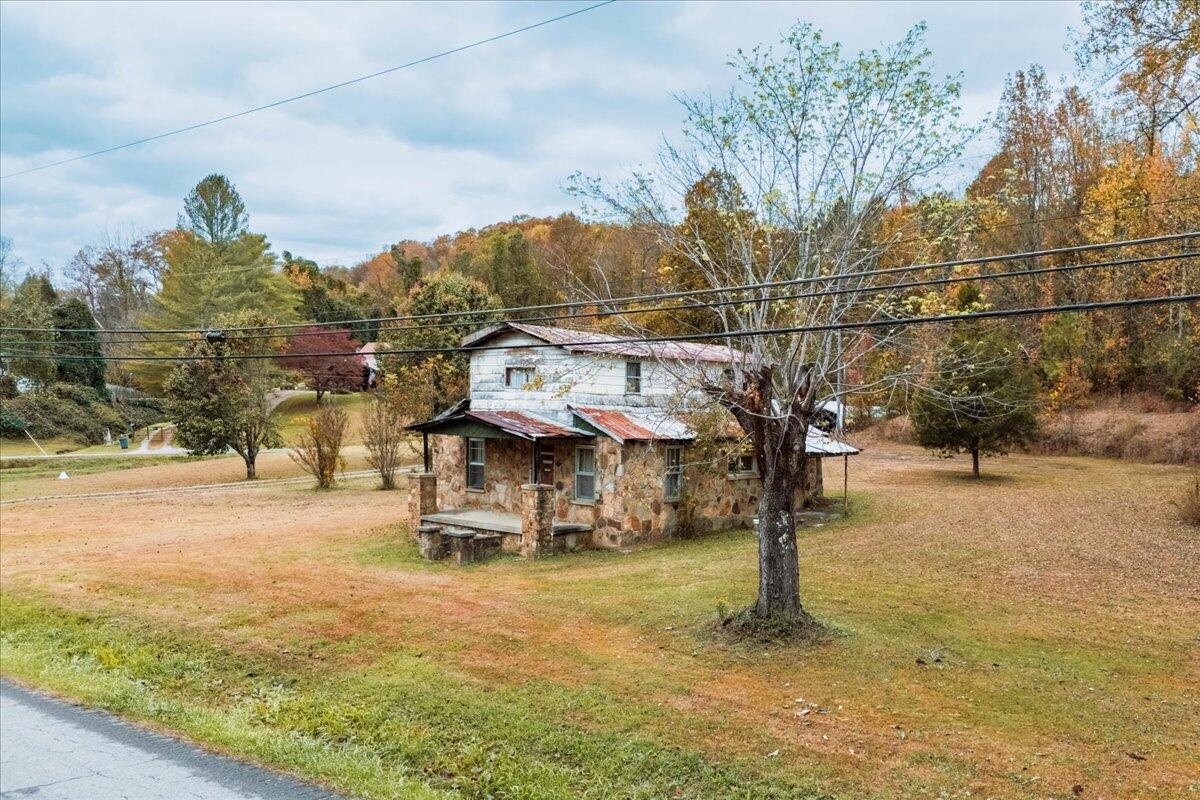 341 Ky 930 Property Photo 22