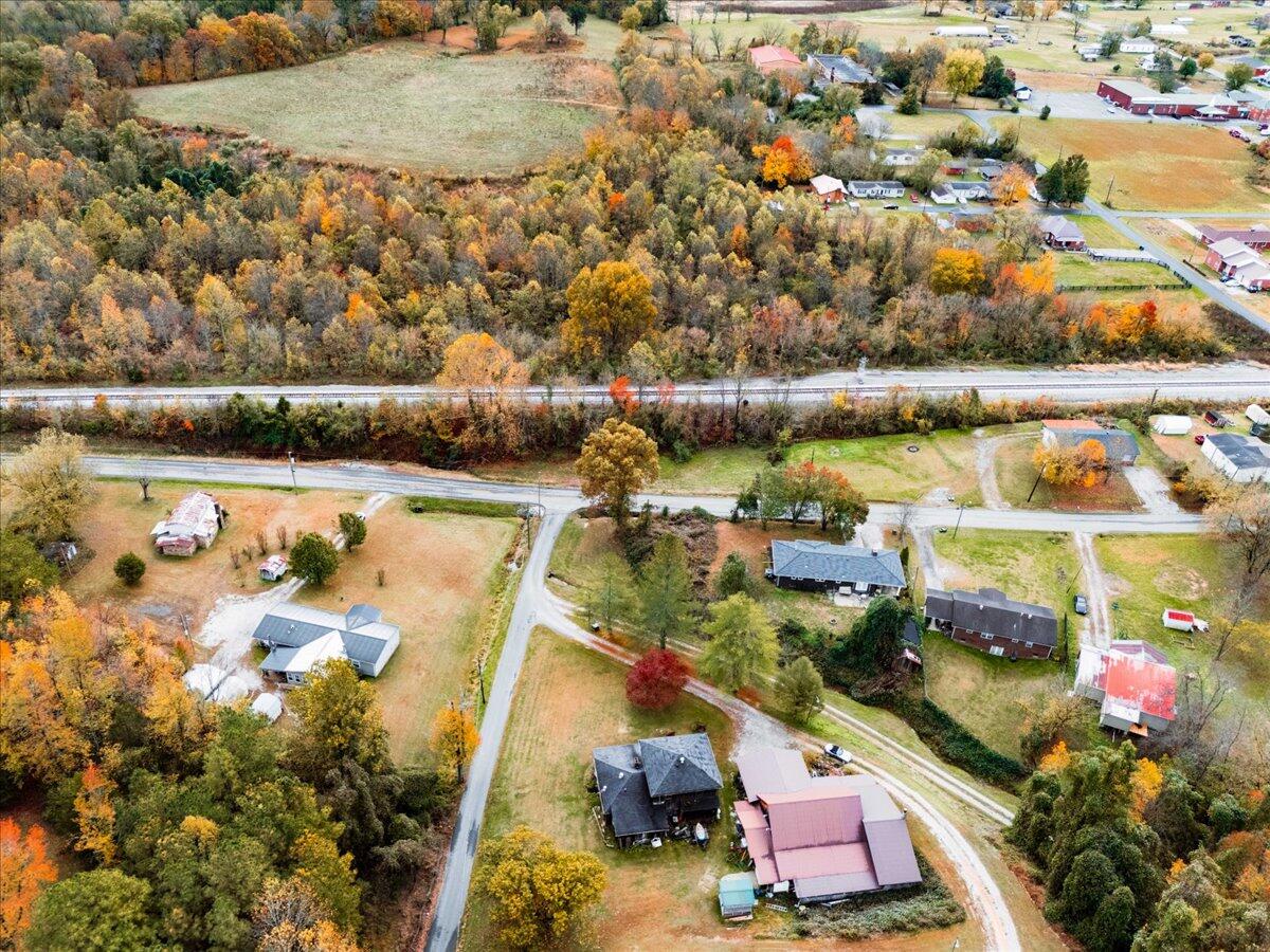 341 Ky 930 Property Photo 24