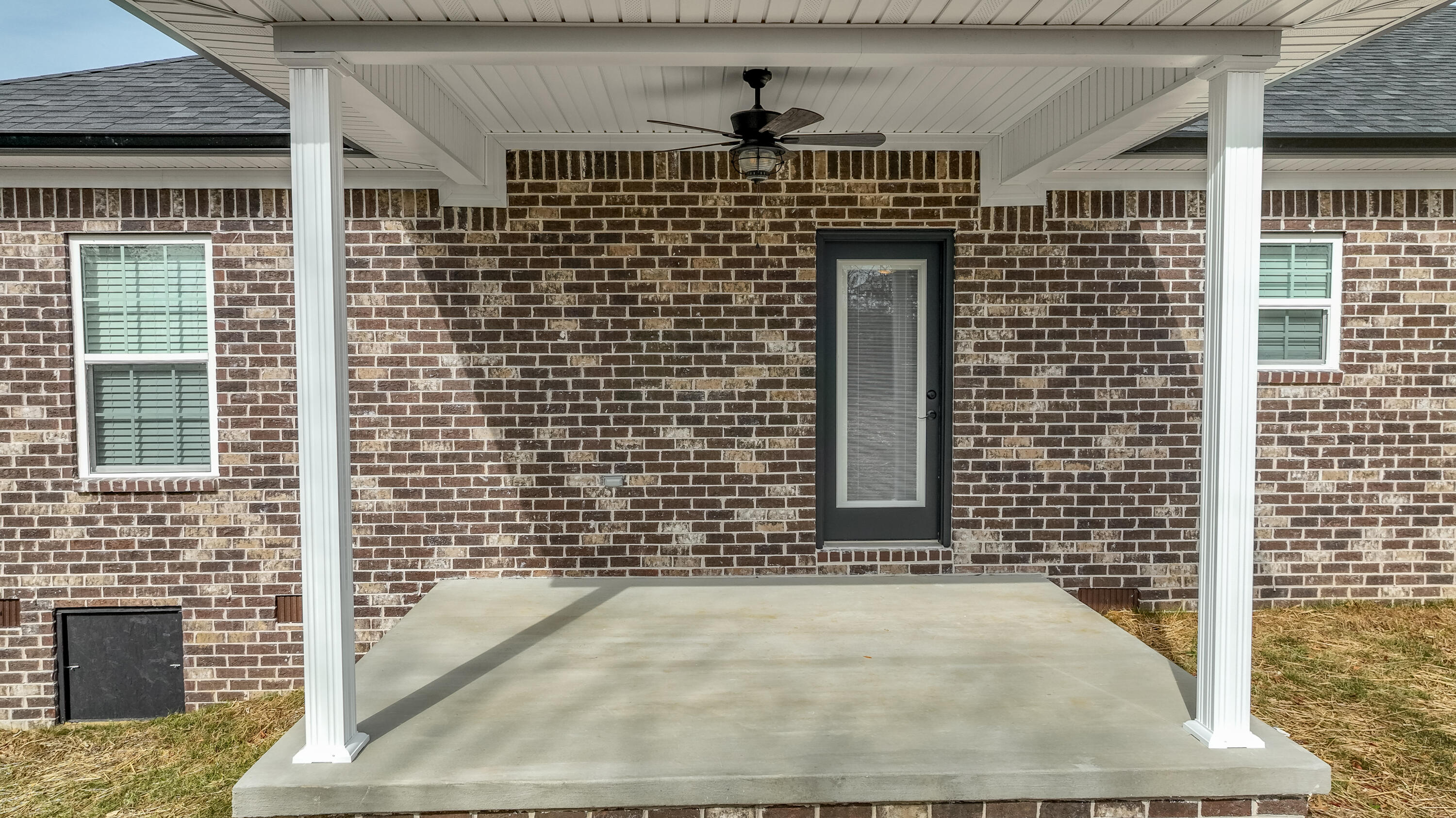 156 Central Park Avenue Property Photo 4