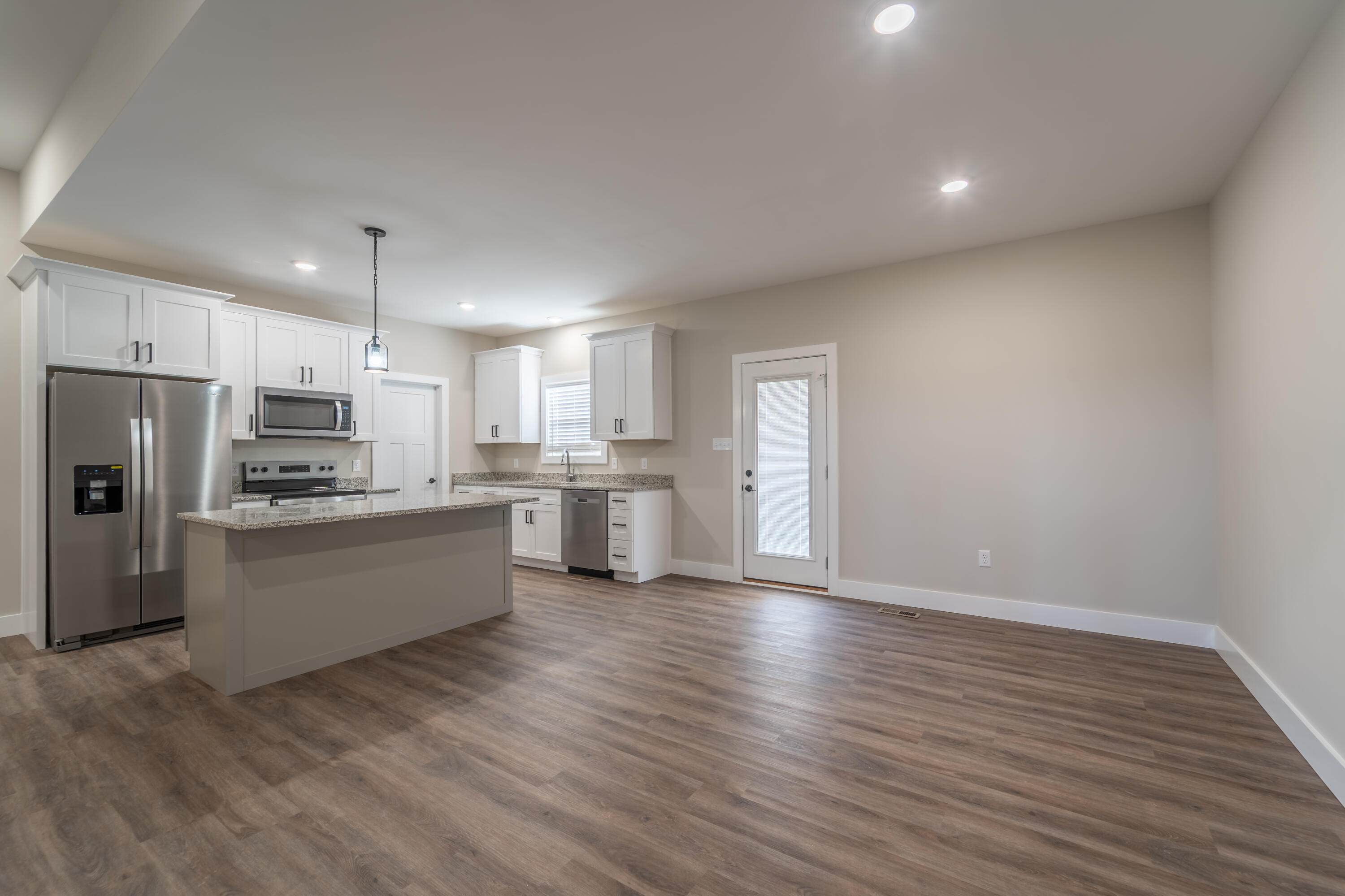 156 Central Park Avenue Property Photo 8