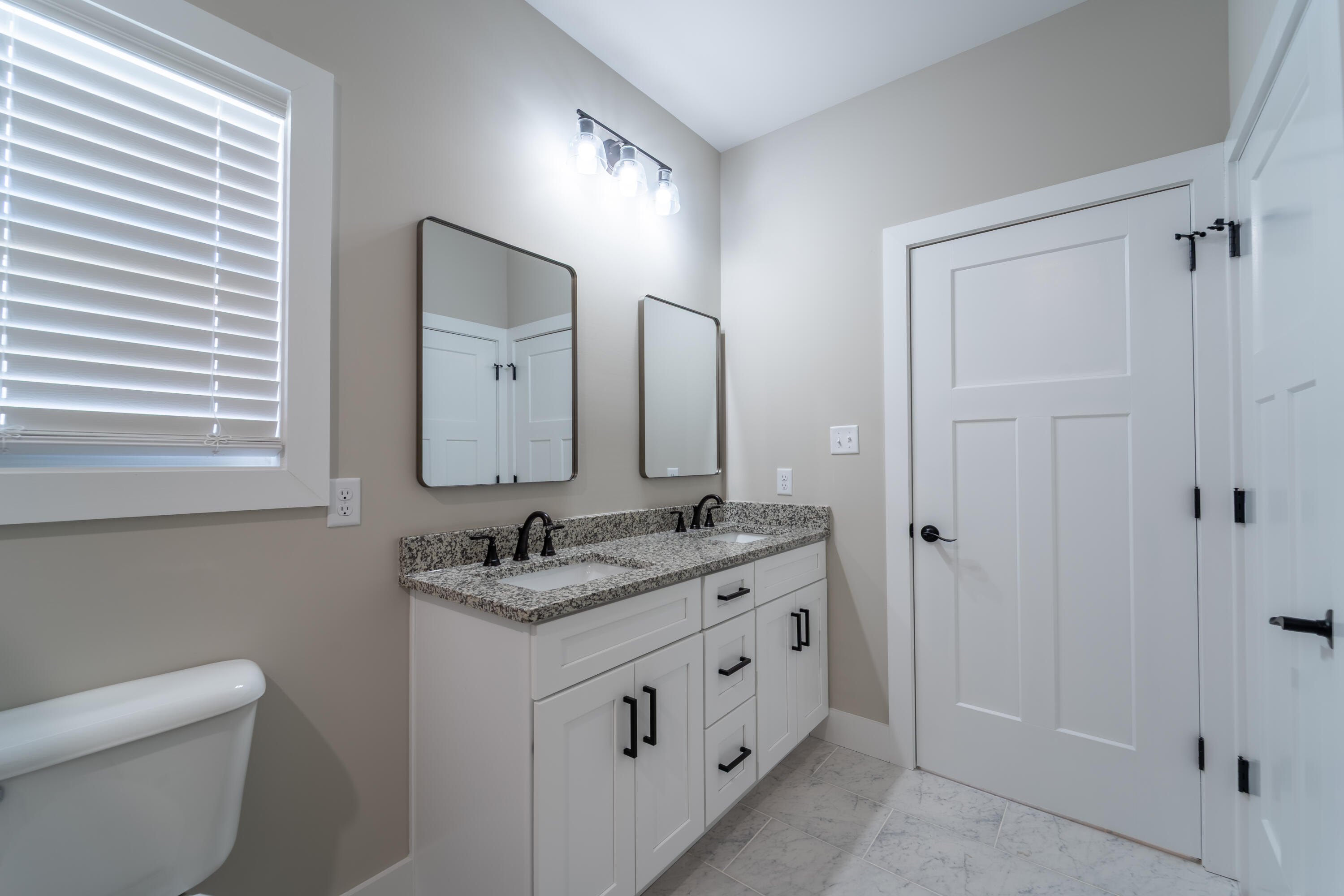 156 Central Park Avenue Property Photo 23