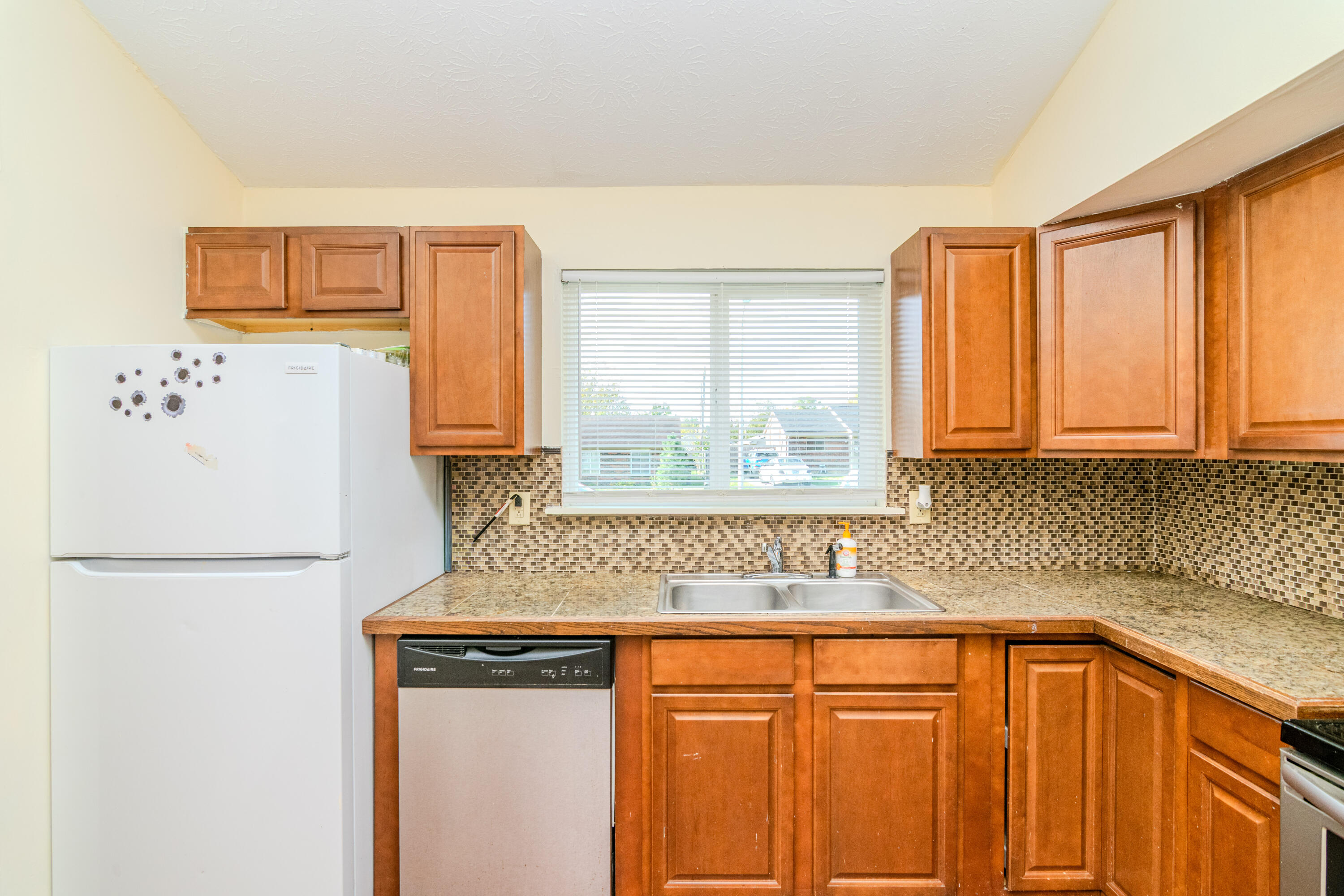 3829 Niagara Drive Property Photo 9