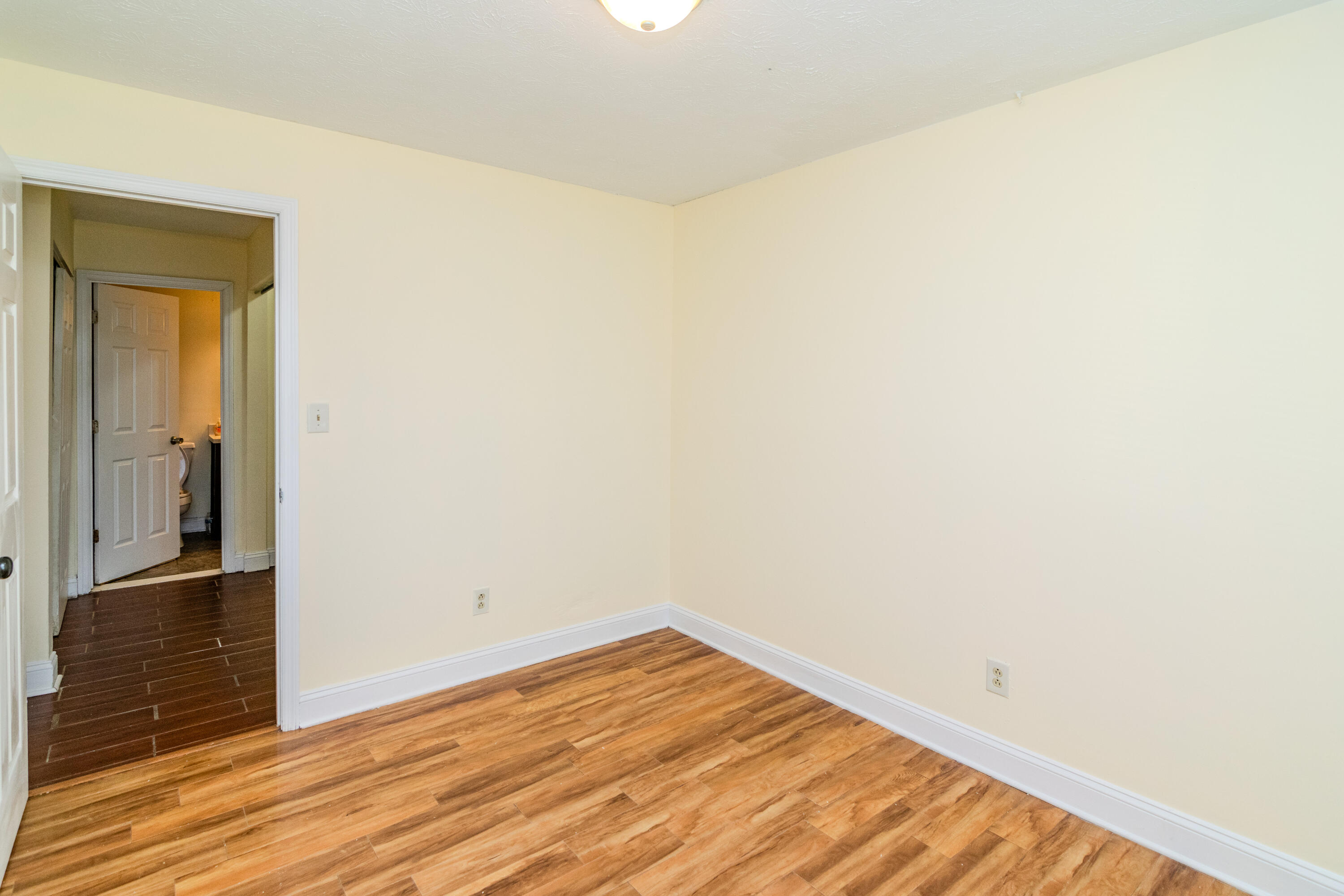 3829 Niagara Drive Property Photo 15