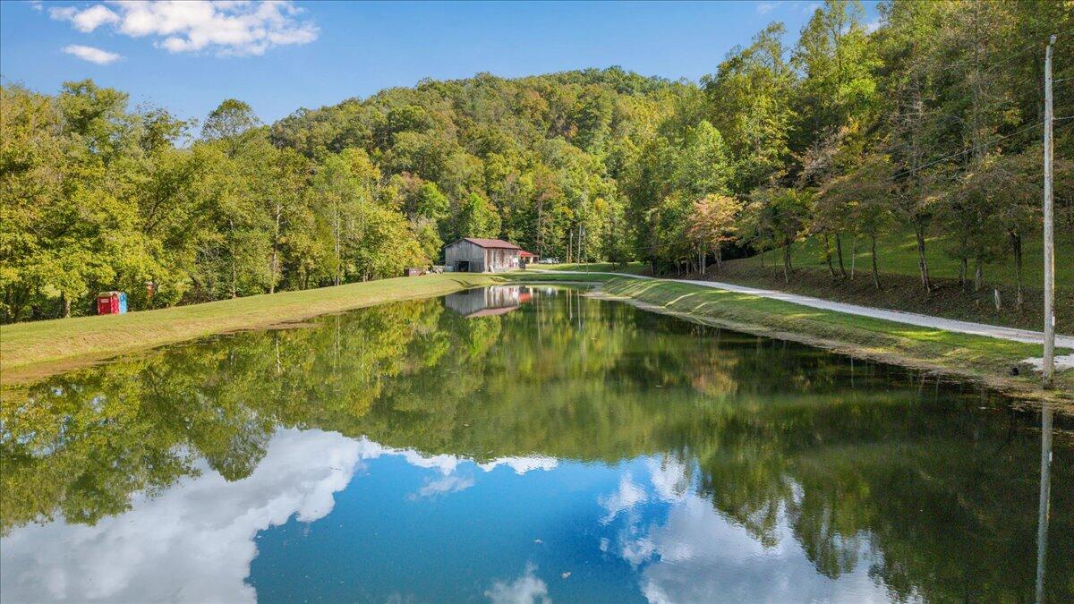 2270 Star Gap Road Property Photo 5
