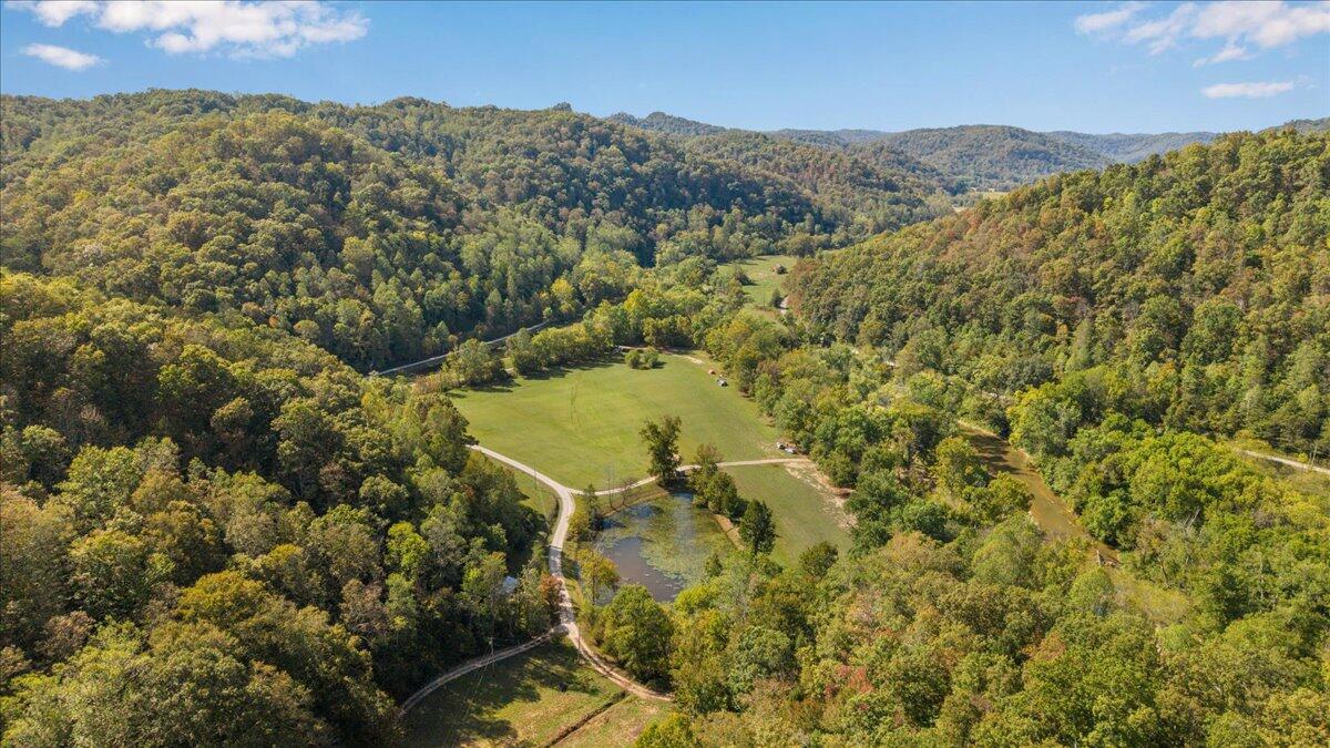 2270 Star Gap Road Property Photo 10