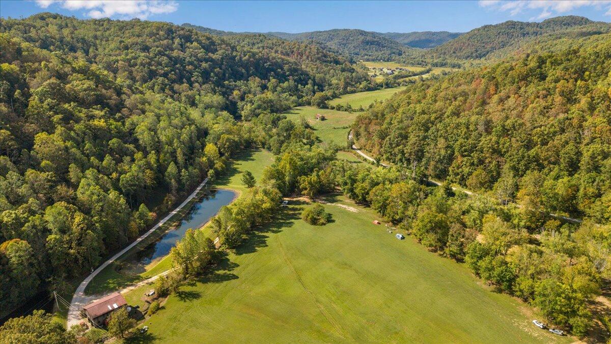 2270 Star Gap Road Property Photo 12